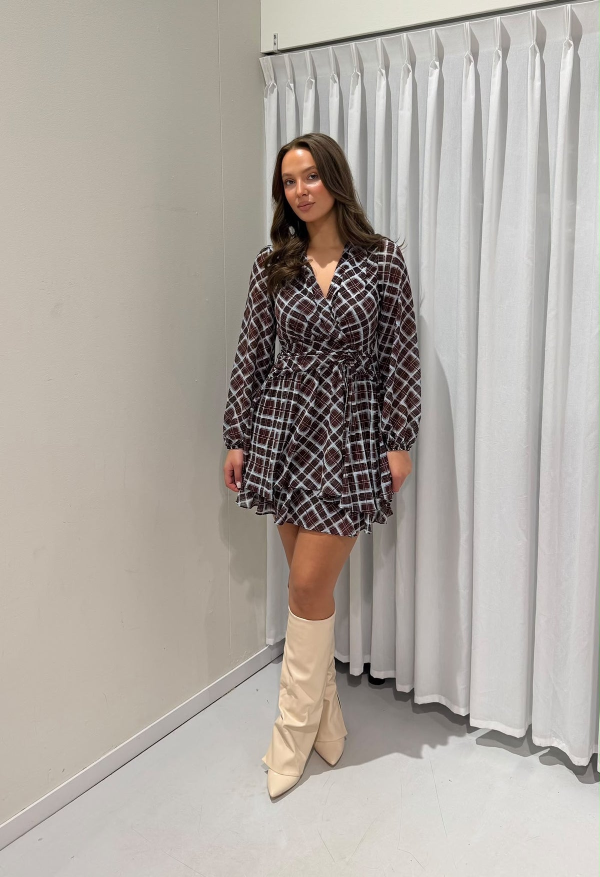 Suze dress brown