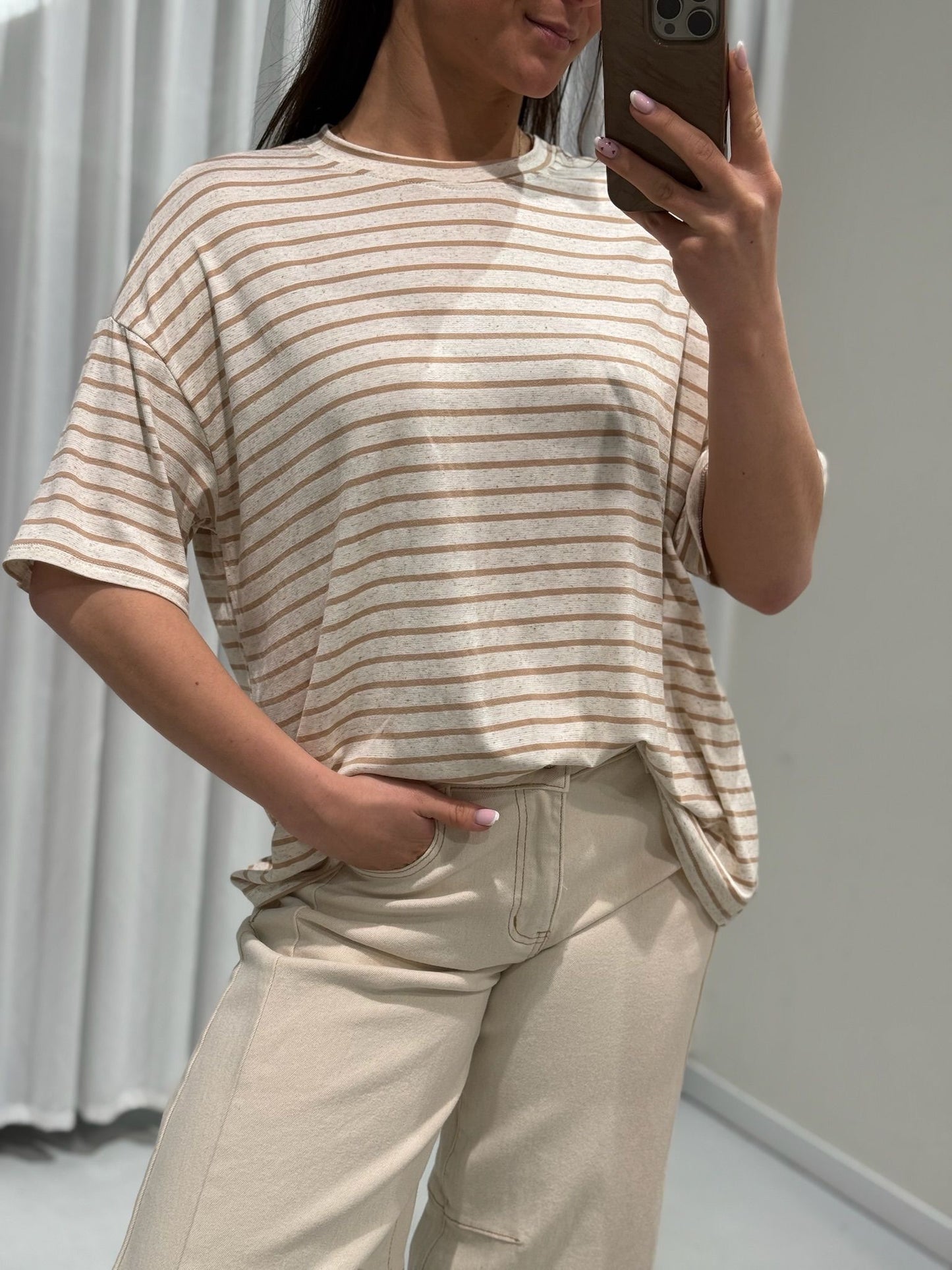 Nienke t-shirt beige