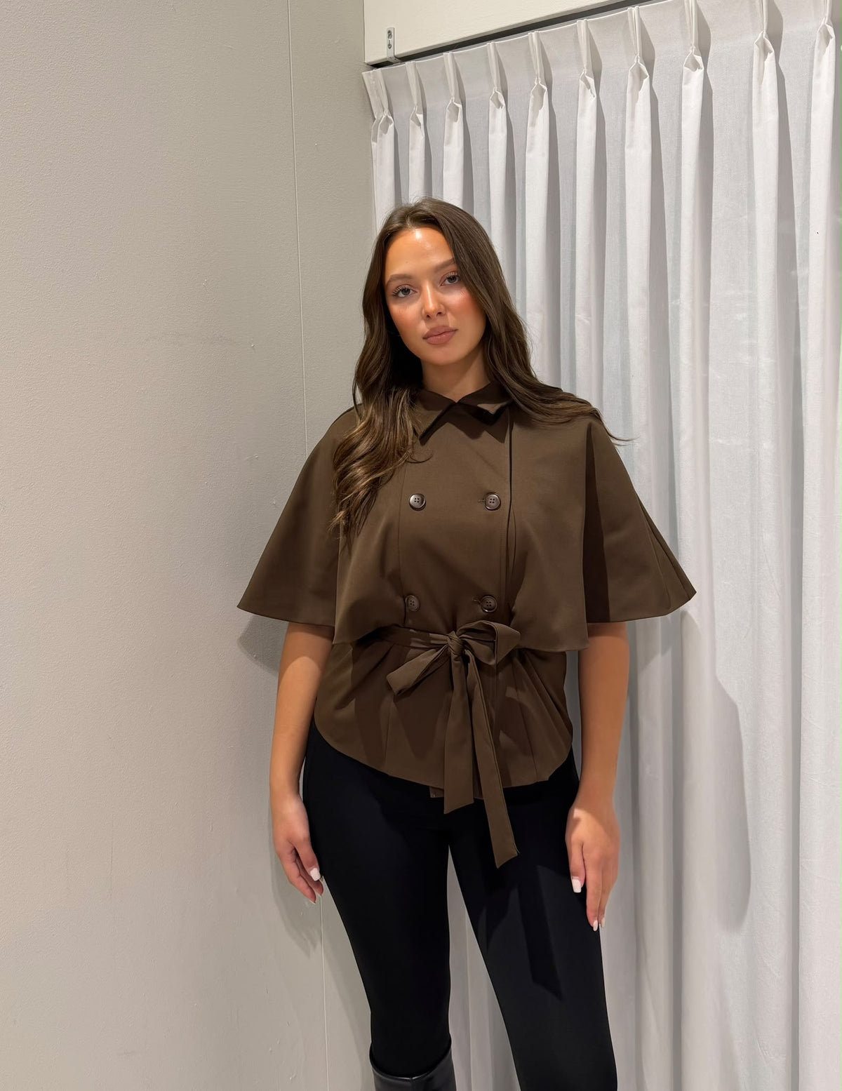 Amber vest brown