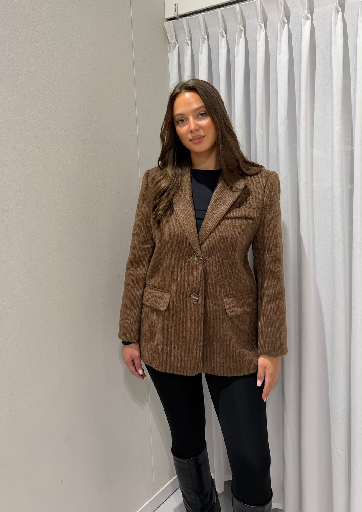 Lieke blazer brown
