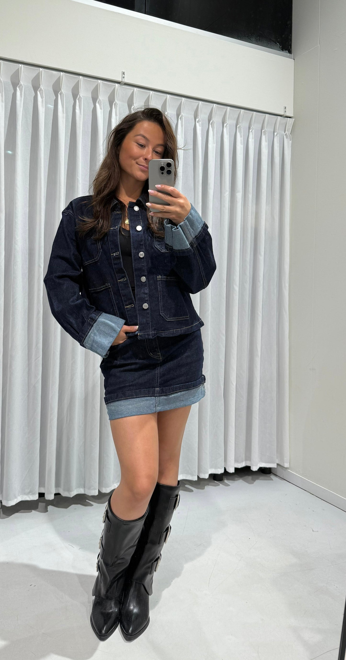 Saya denim skirt