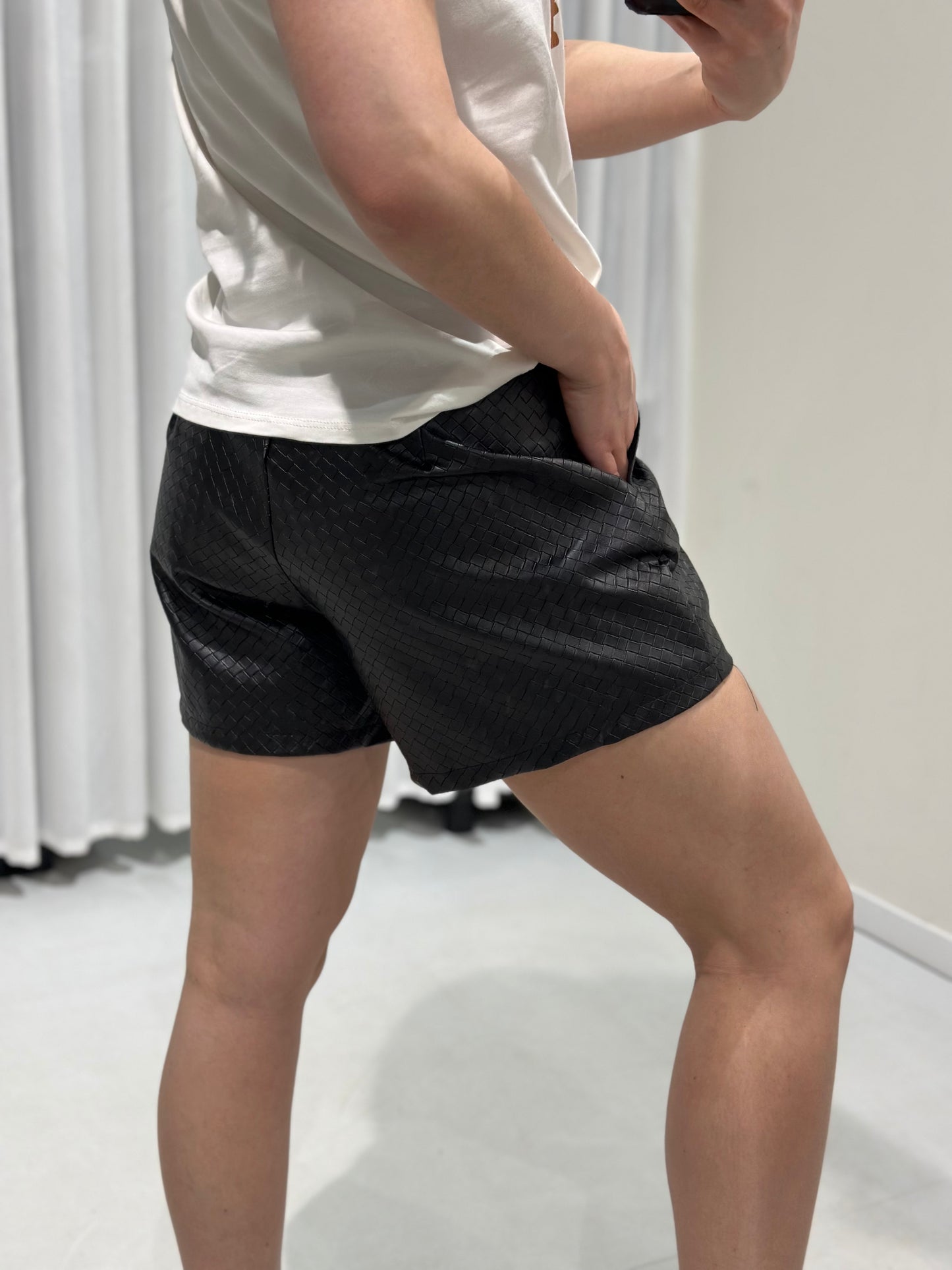 Leslie skort