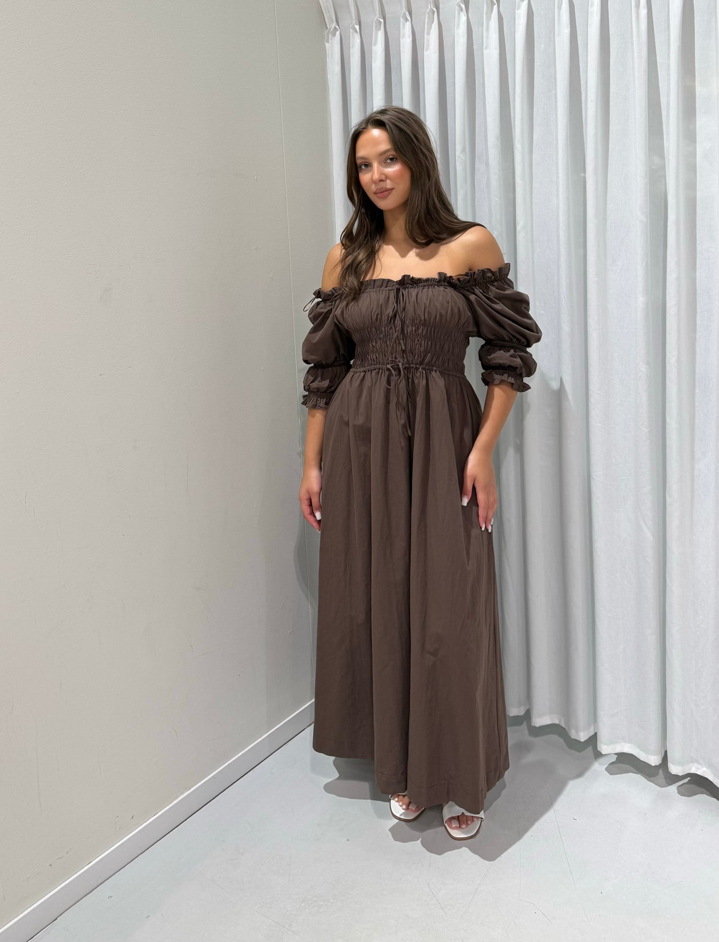Avel dress brown