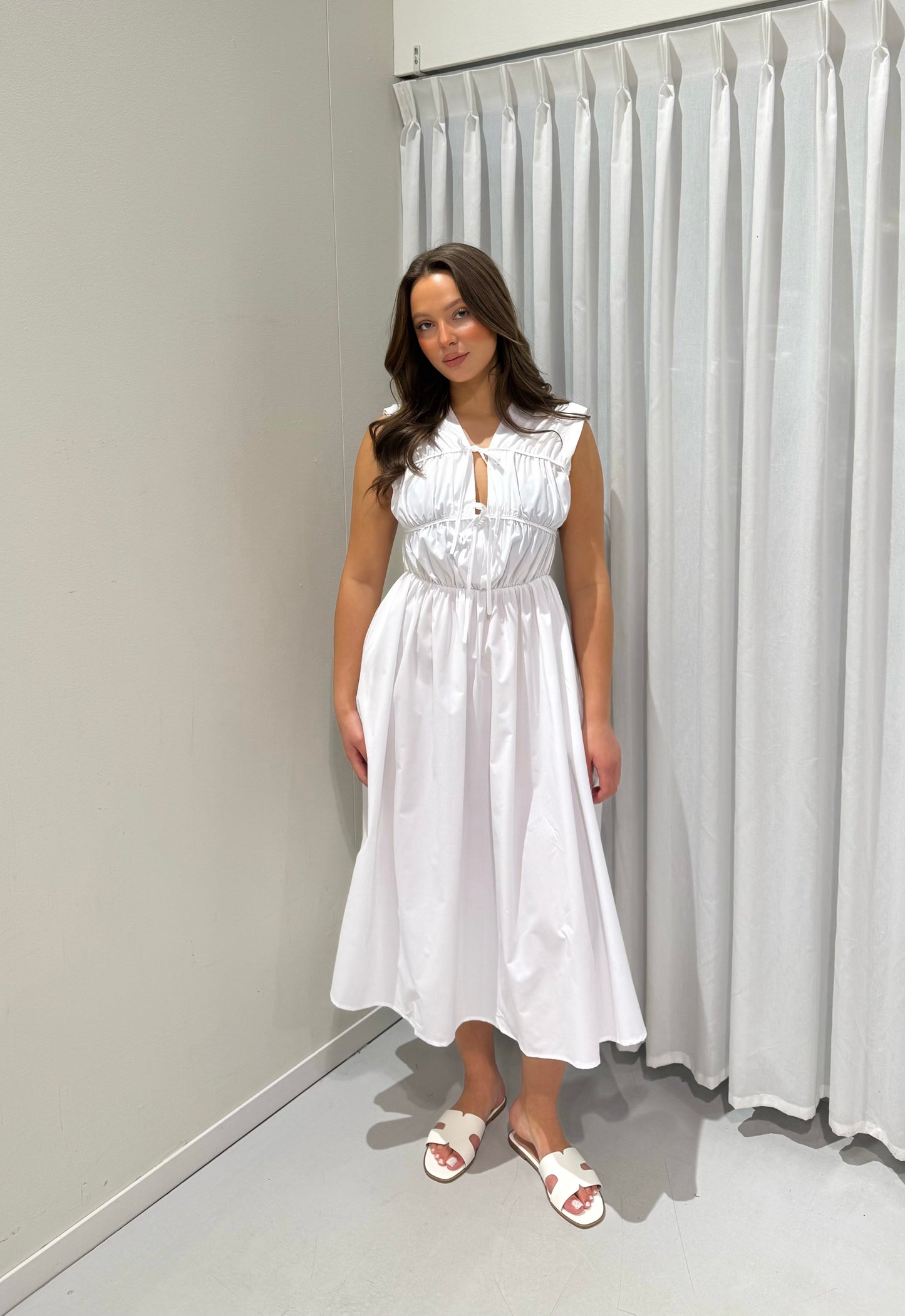 Lina dress white