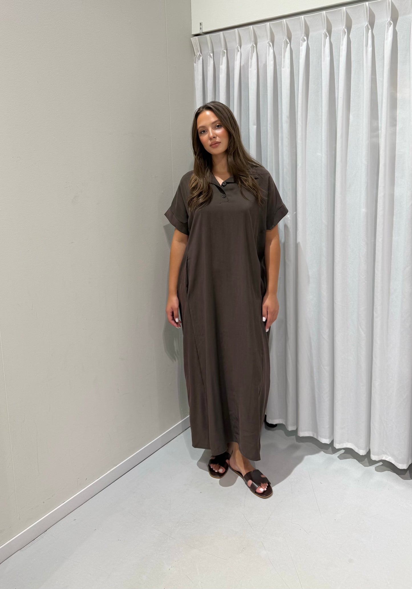 Vima dress brown