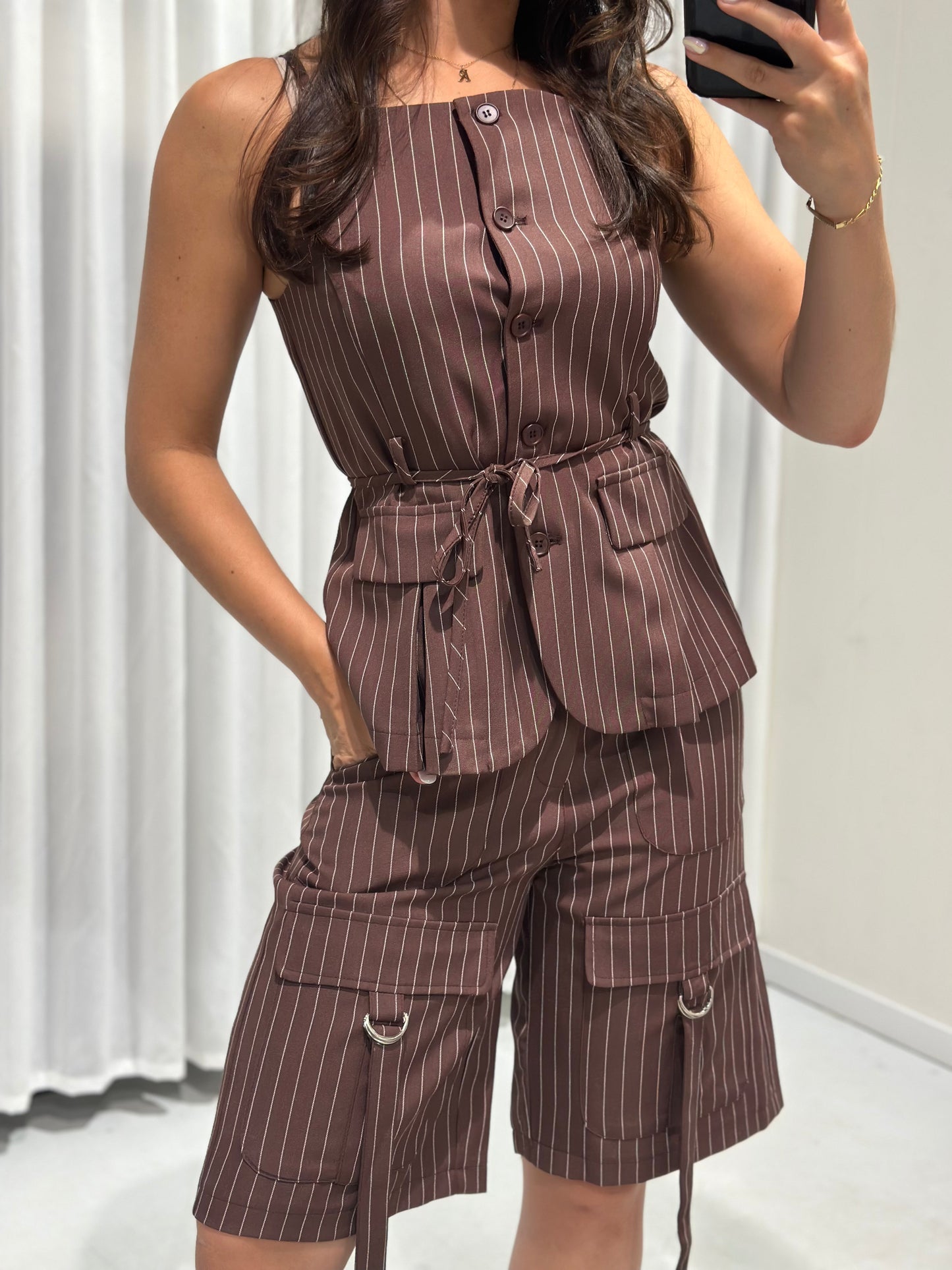 Norvi short brown