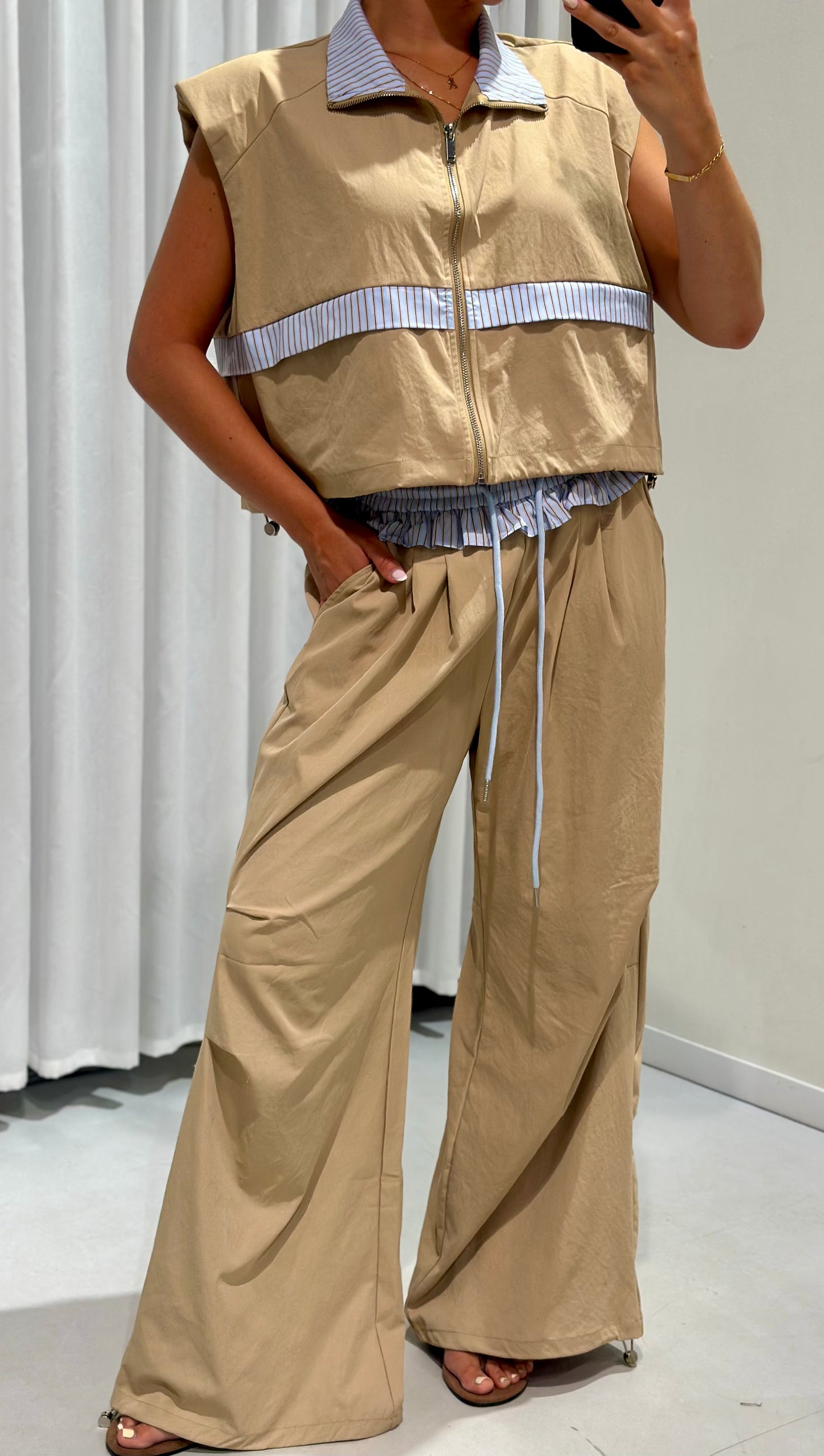 Juliet 2 piece set beige