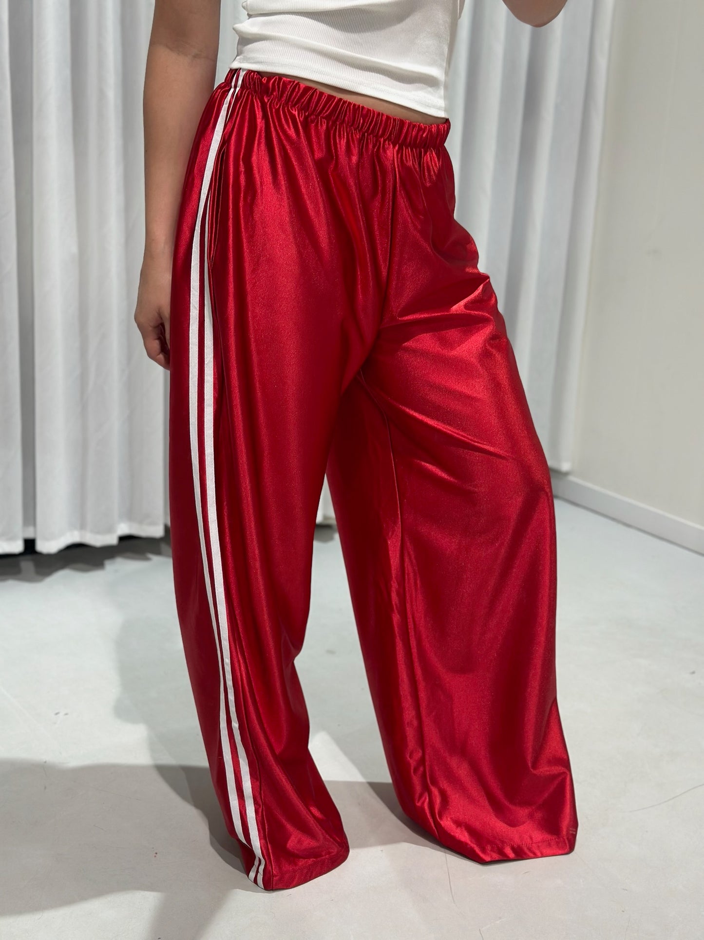 Kira pants red