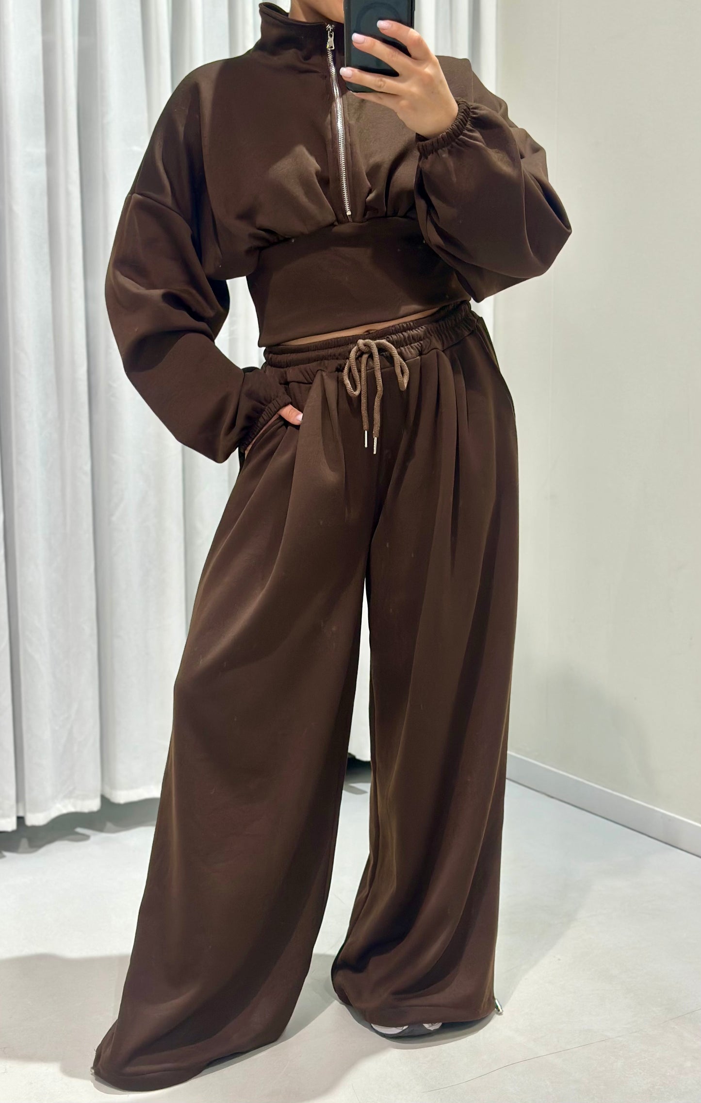Ashley 2 piece set brown