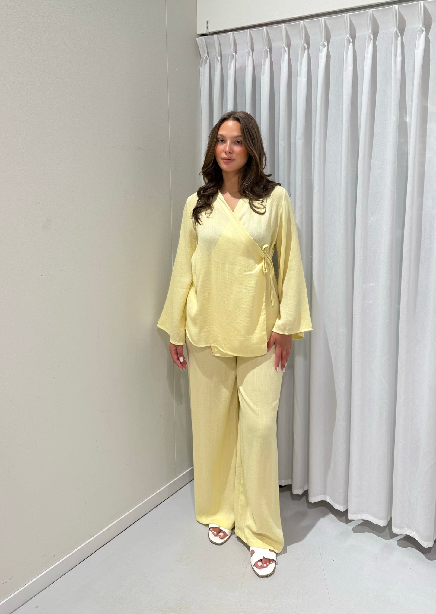 Noeline 2-piece set yellow