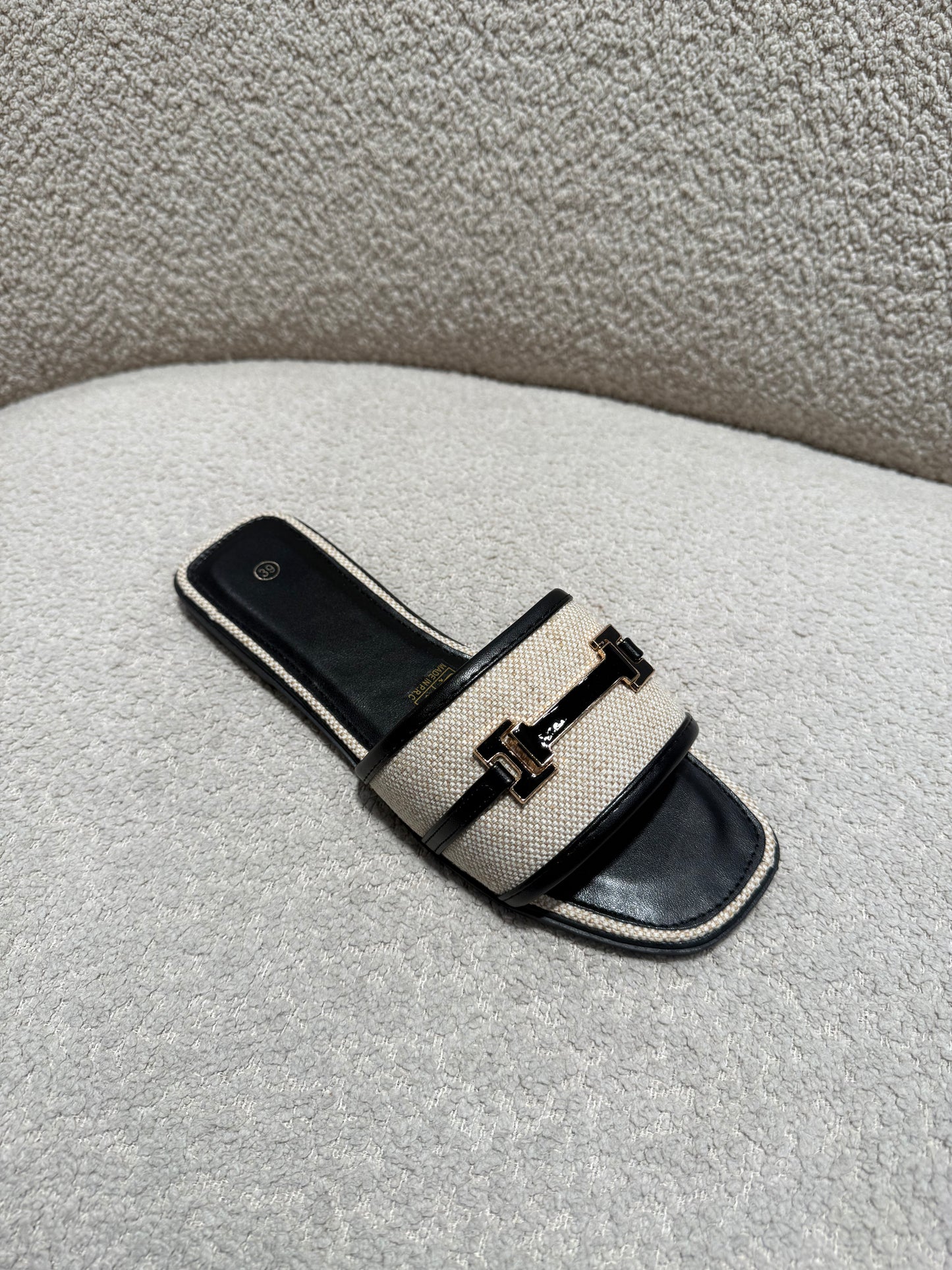 Jessica slippers black