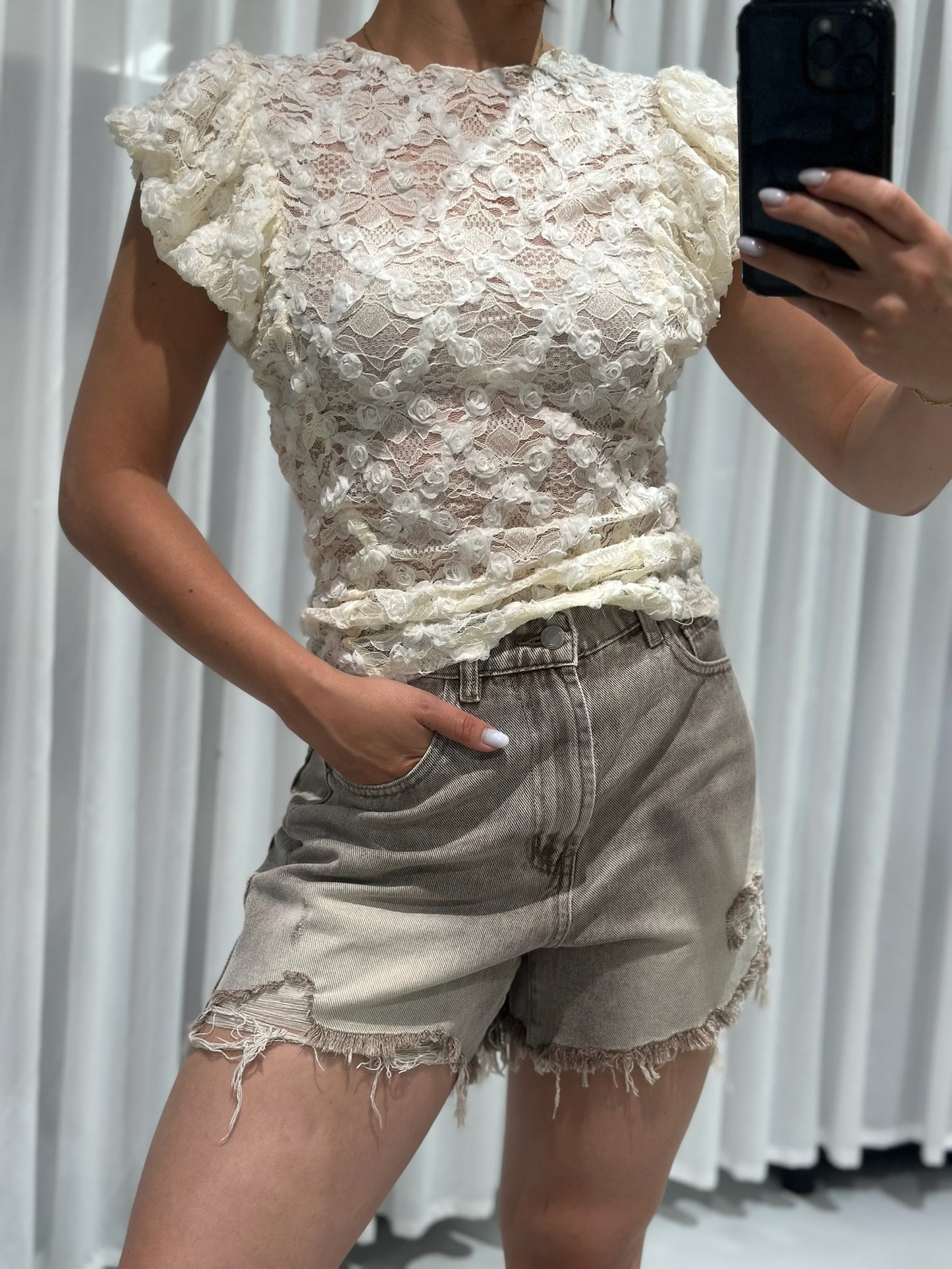Lena laulia short brown