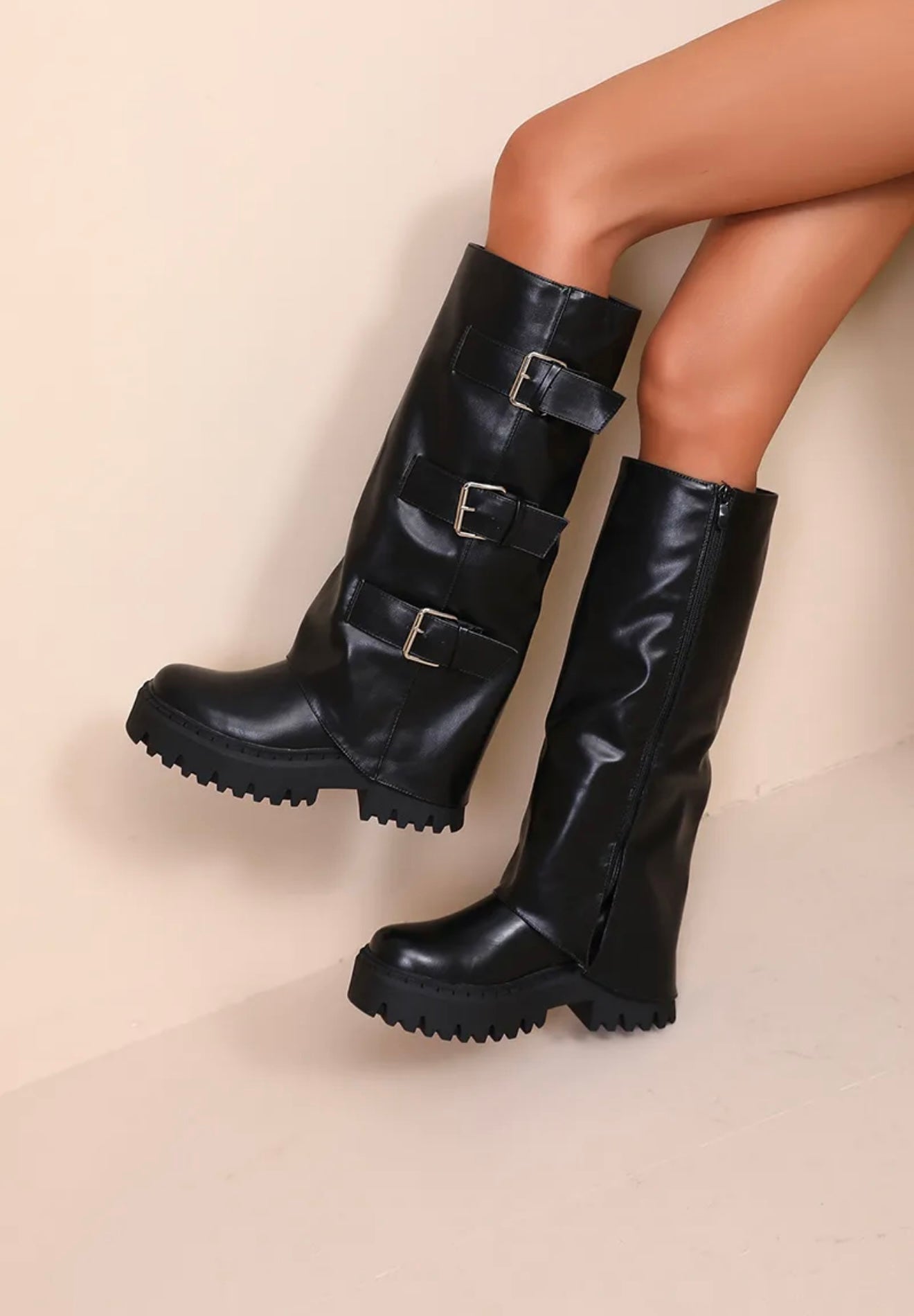 Mel boots black