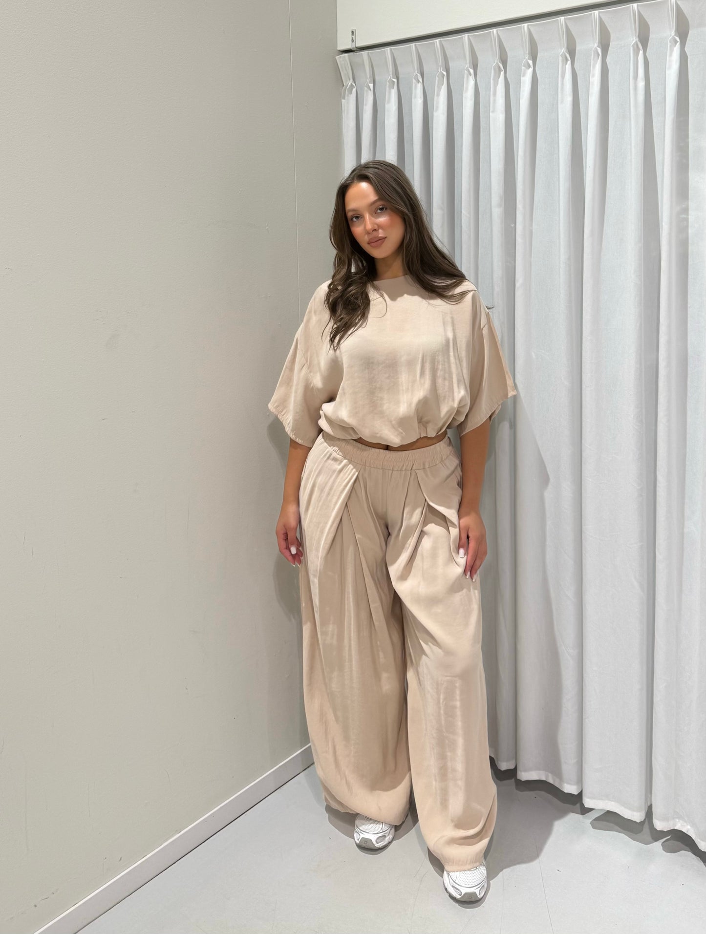 Anouska 2-piece set beige