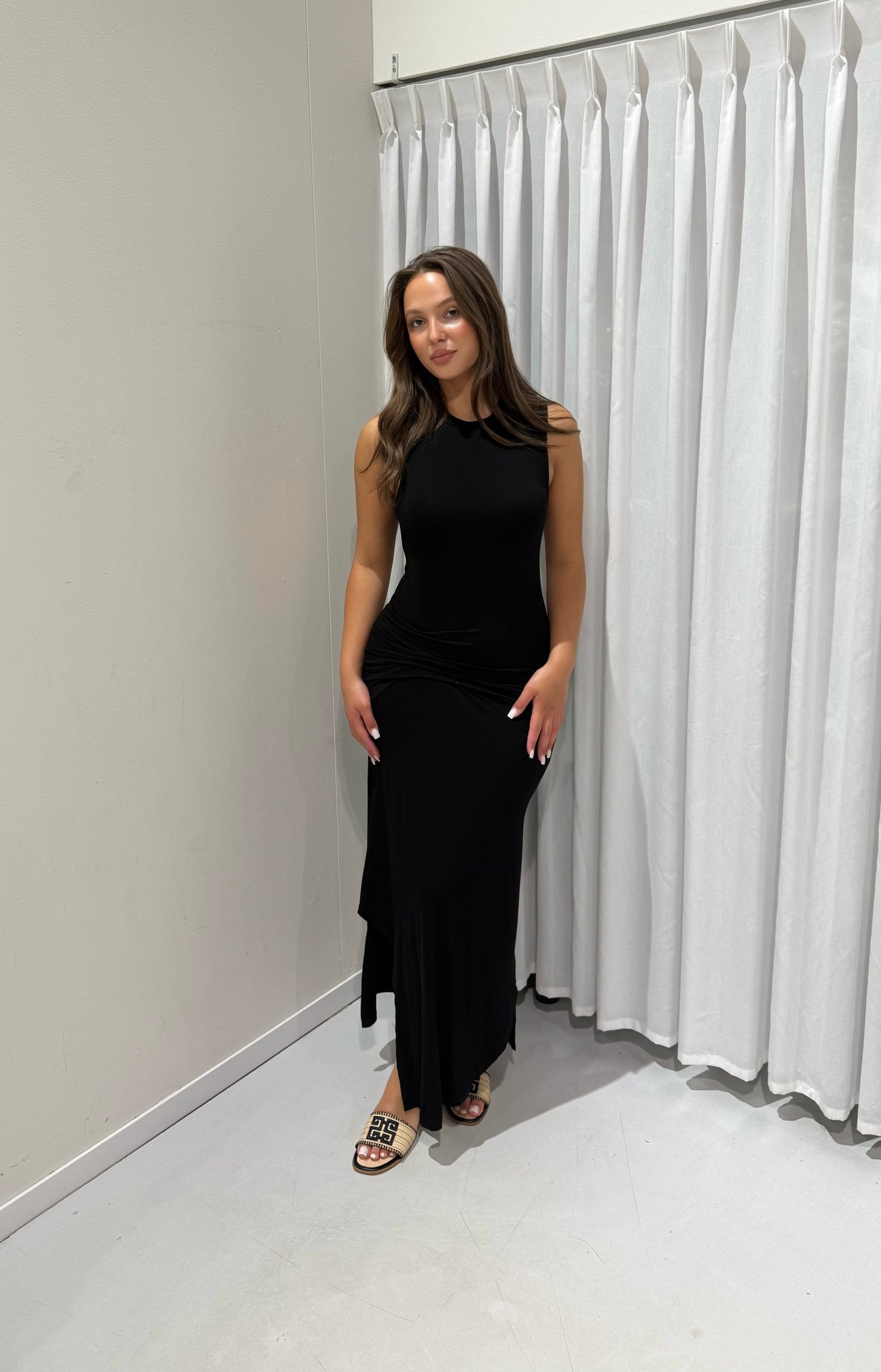 Zuri dress black
