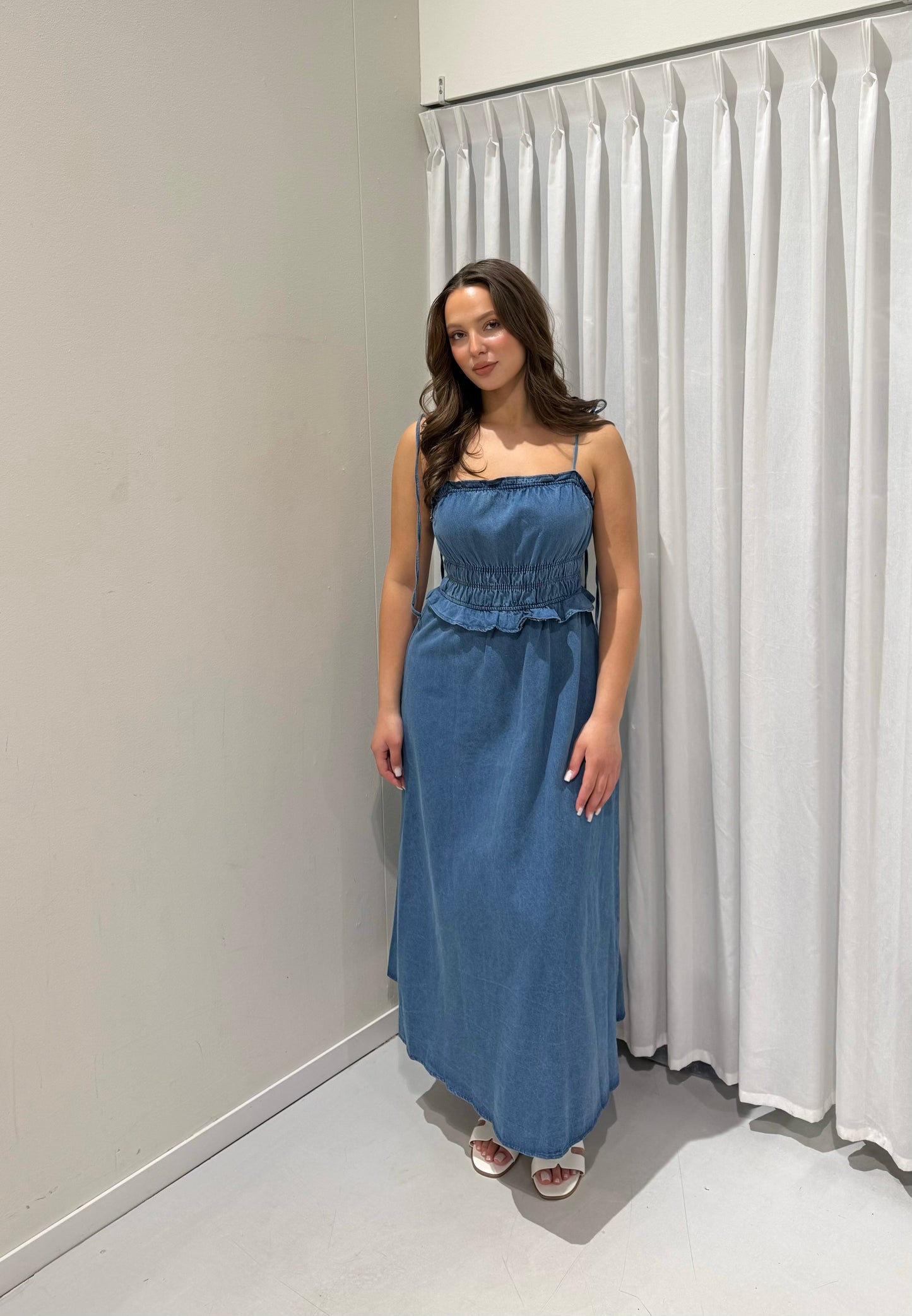 James denim dress