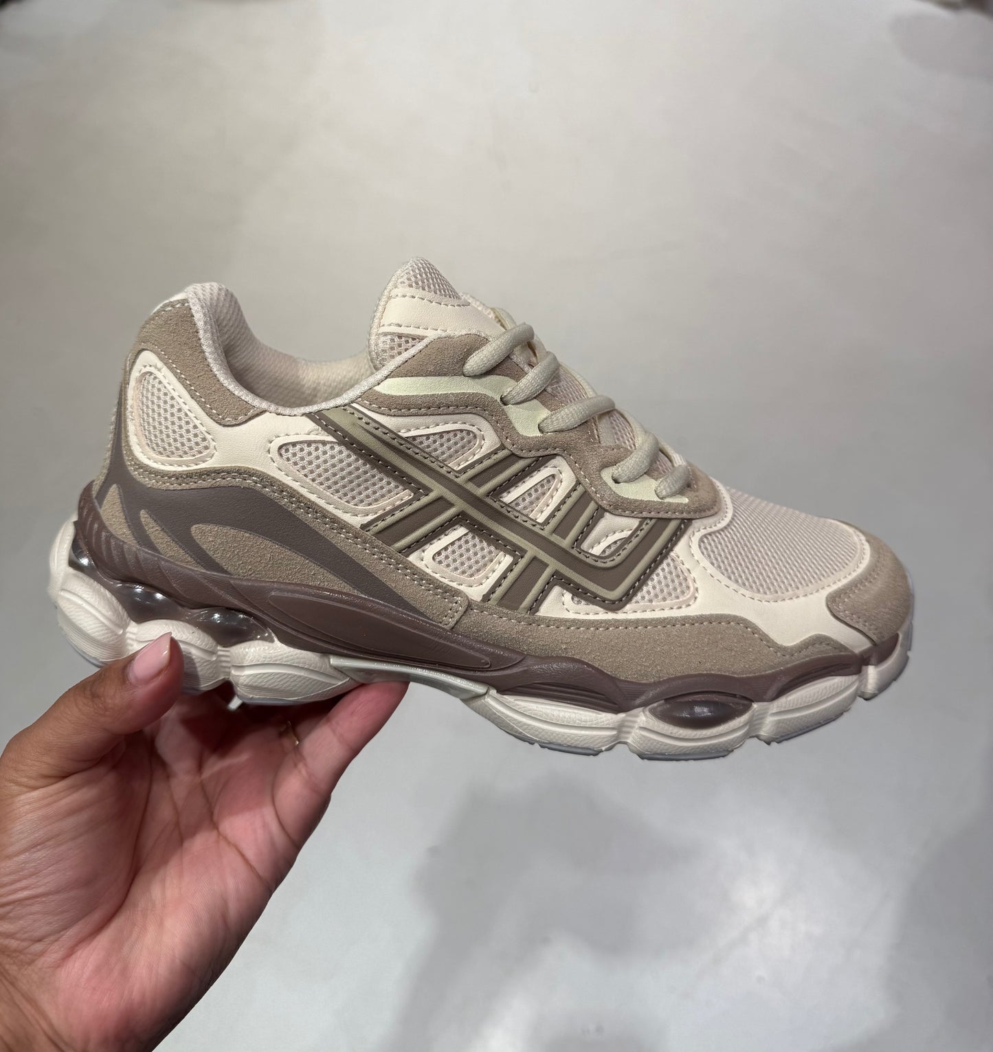 Willow sneakers beige