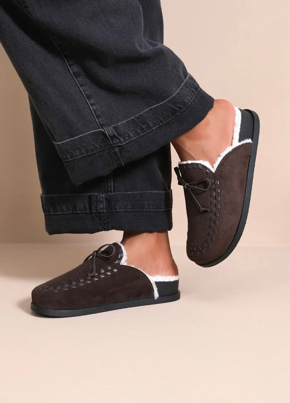 Fur loafers brown