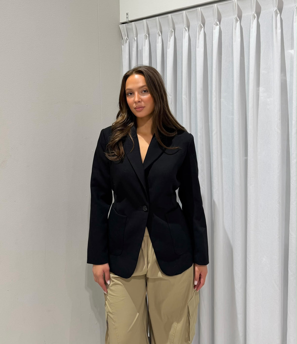 Iris blazer black