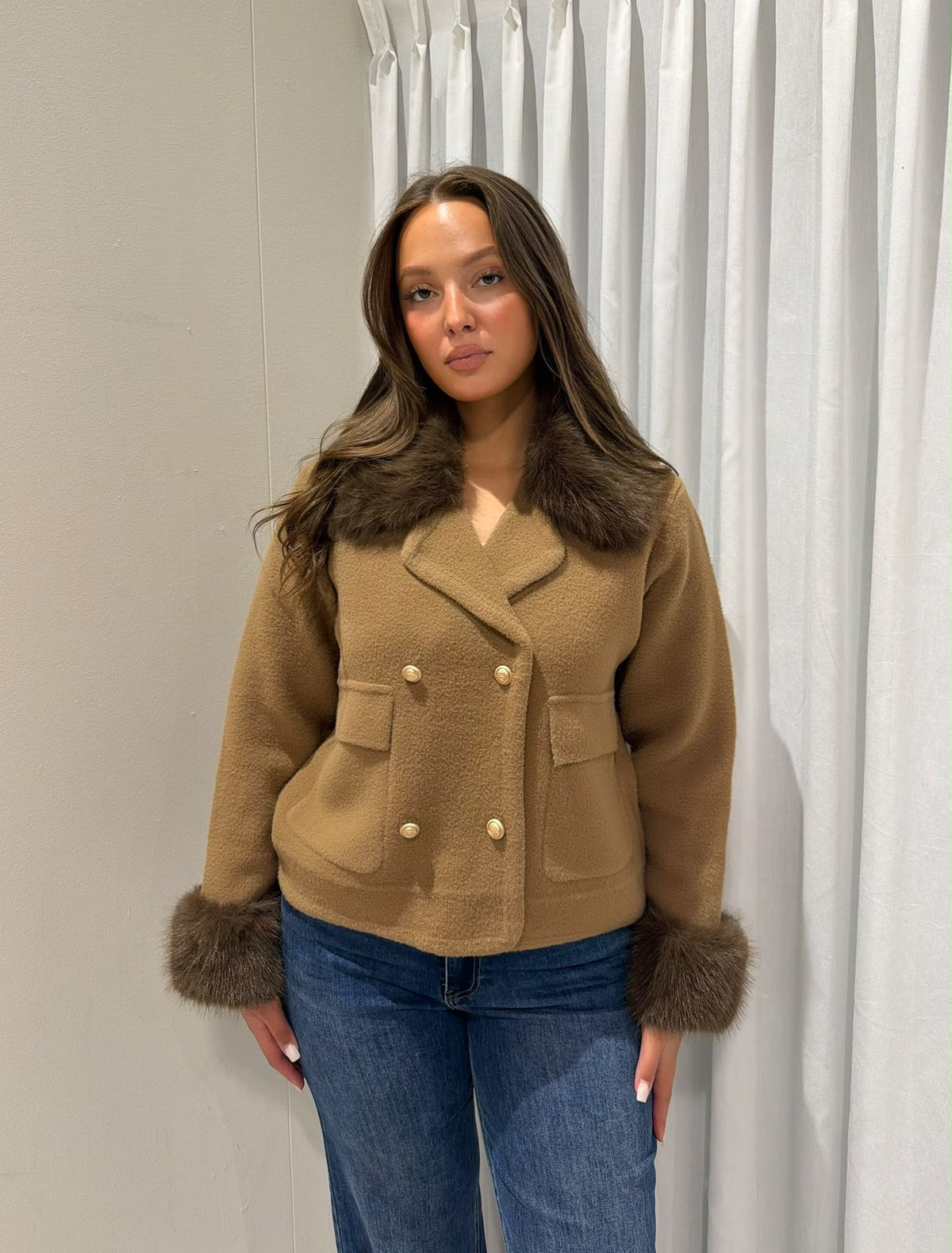 Luxe fur jacket taupe