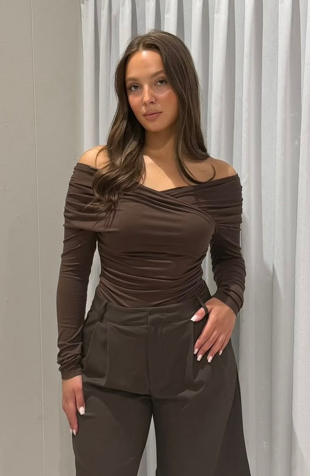 Bella top brown