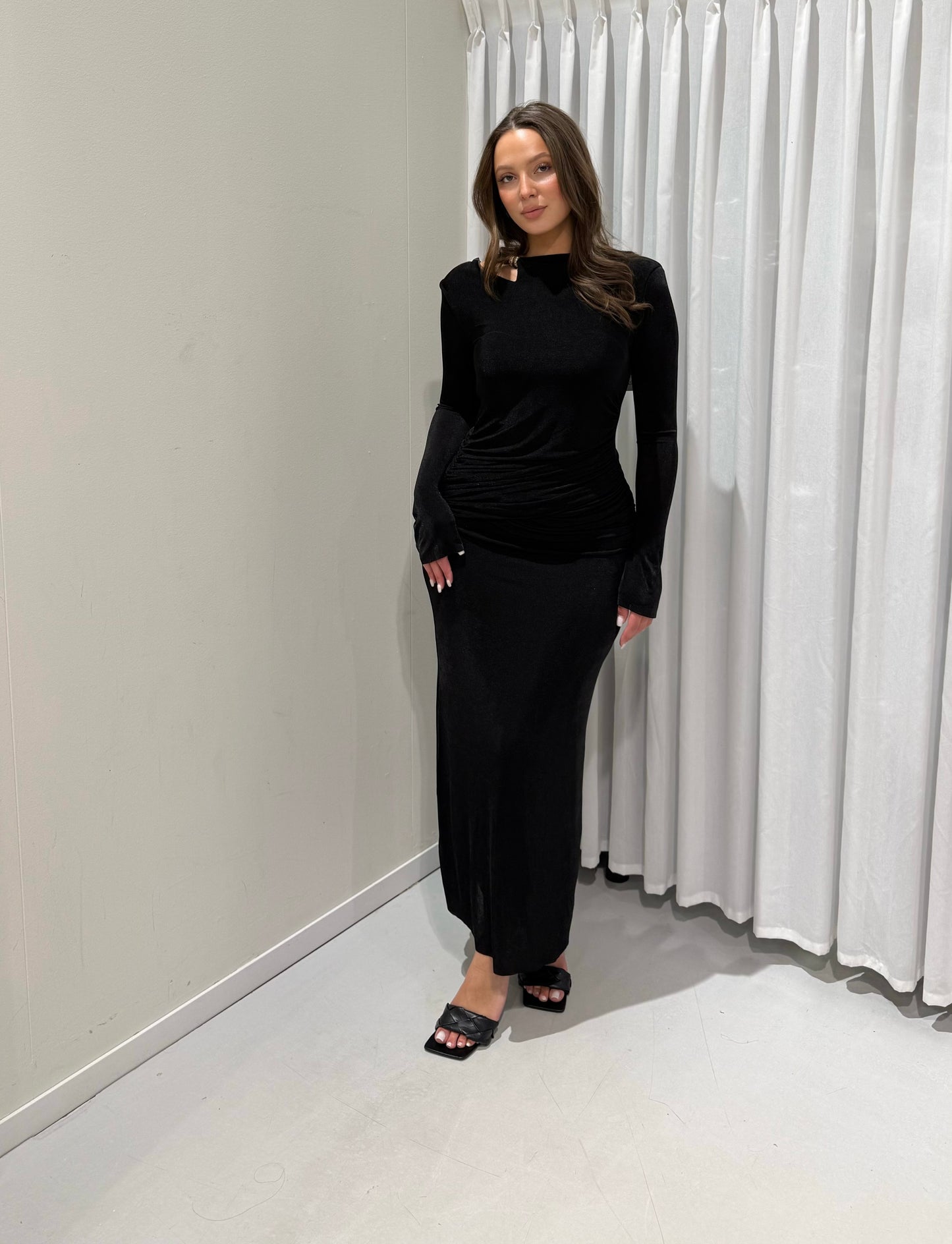 Amy dress black