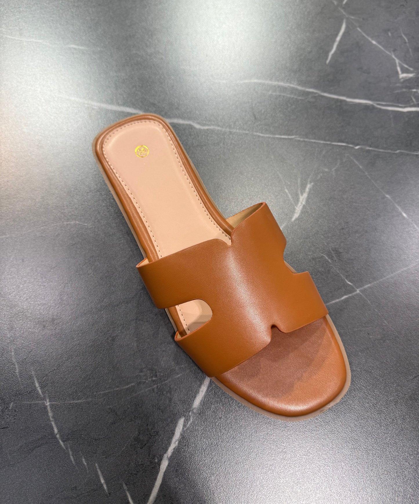 Hella slippers camel