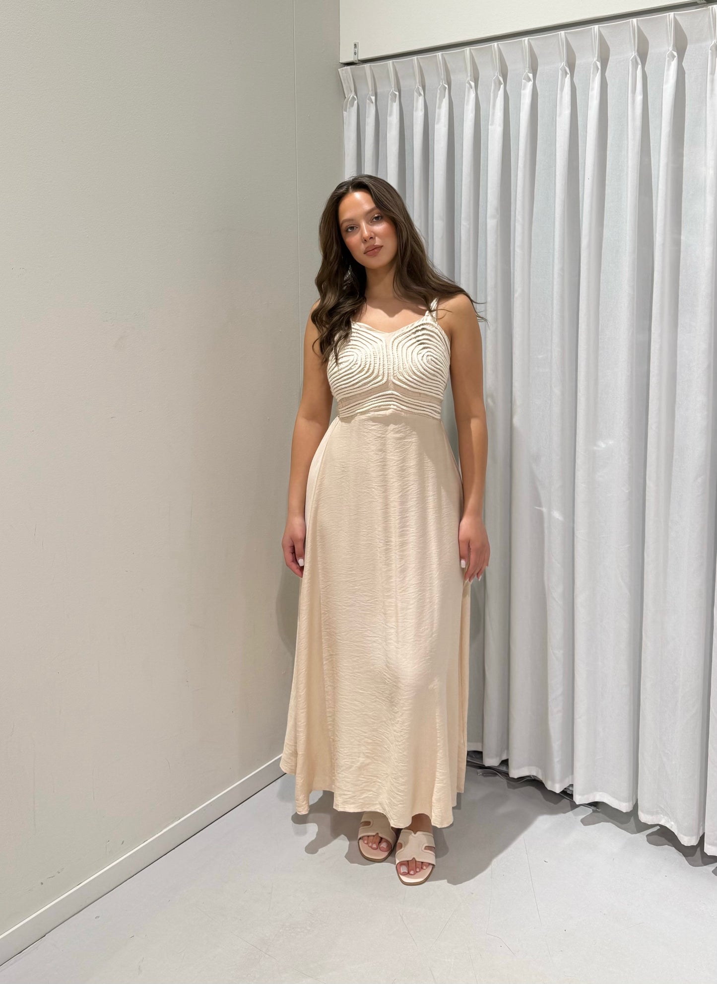 Ezra dress beige