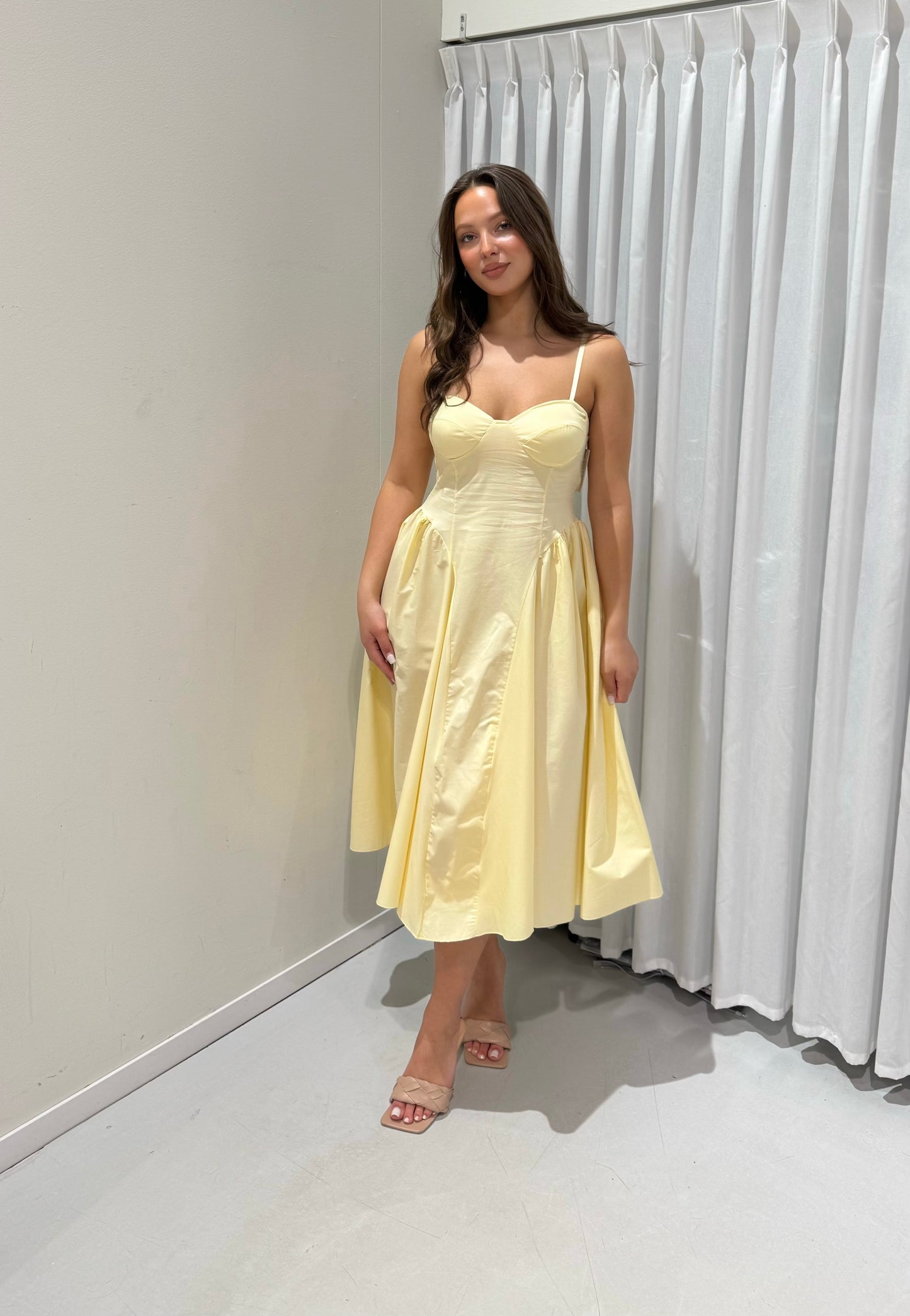 Stella dress yellow