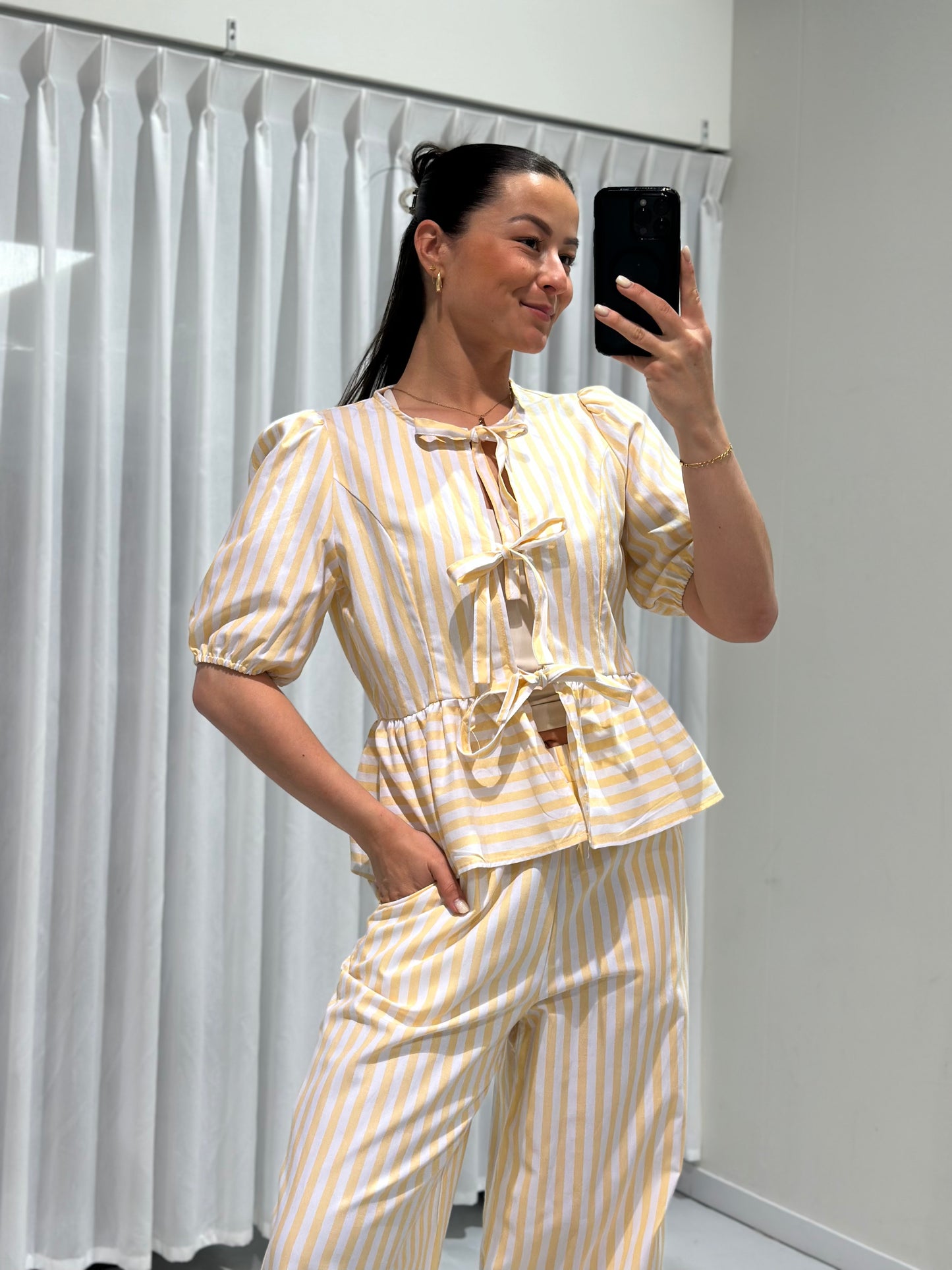 Iza 2-piece set yellow