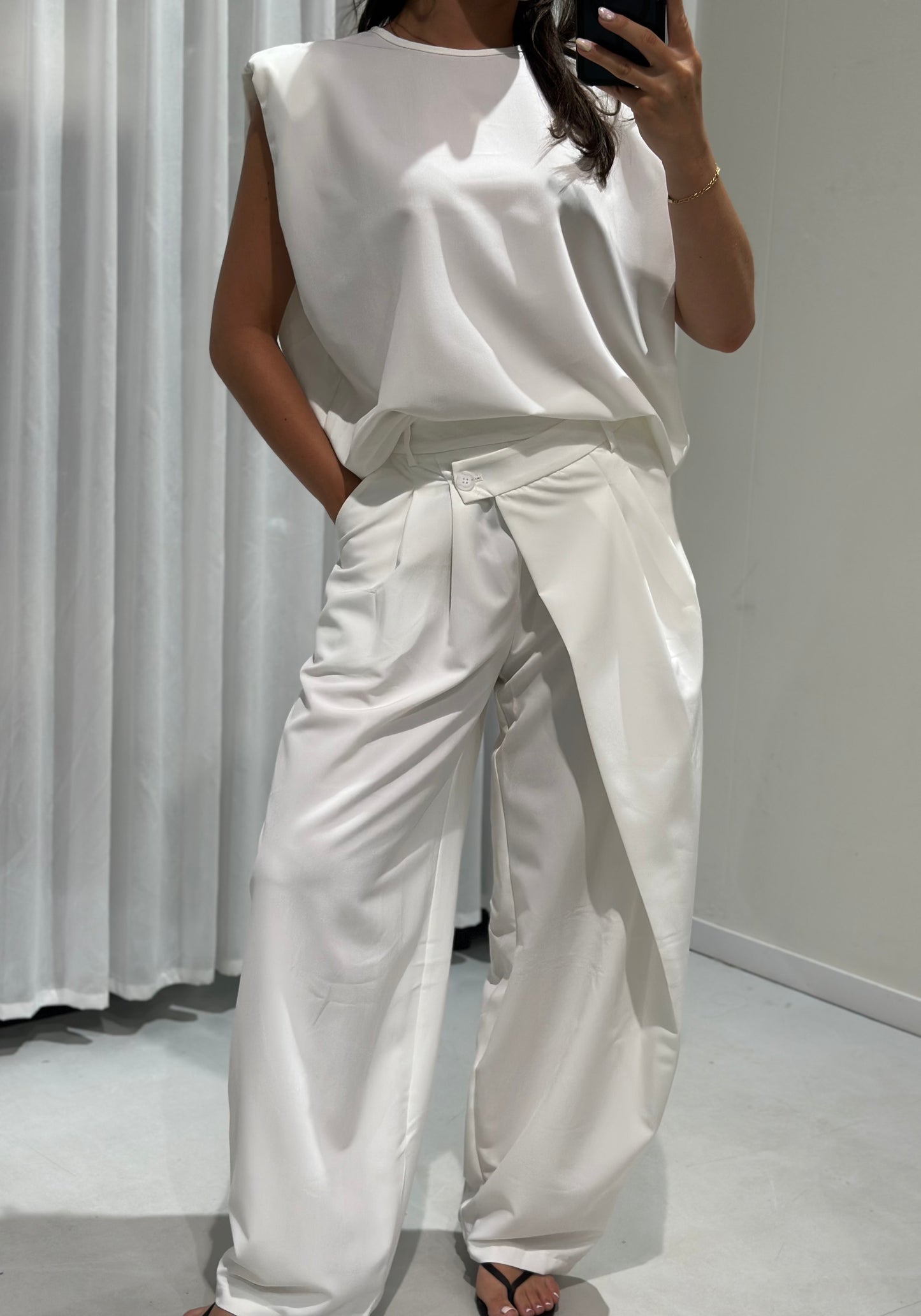 Kova 2 piece set white