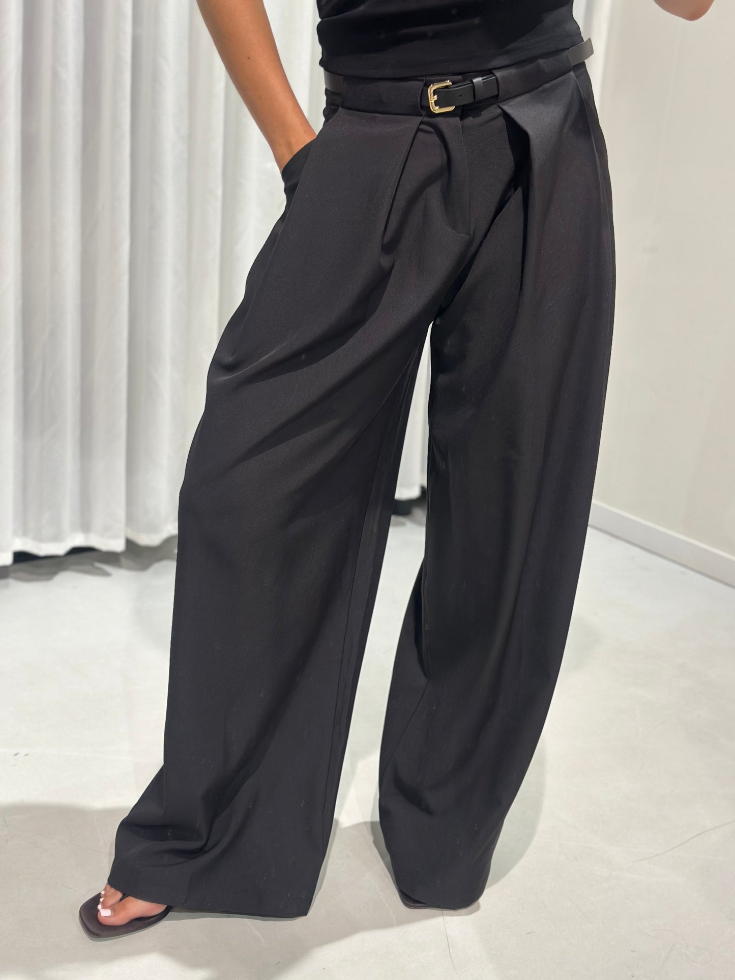 Rivo pants black