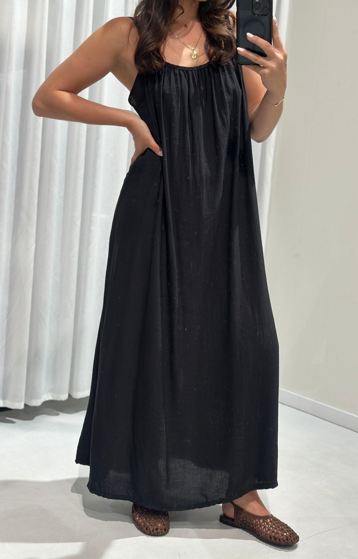 Emily dress black