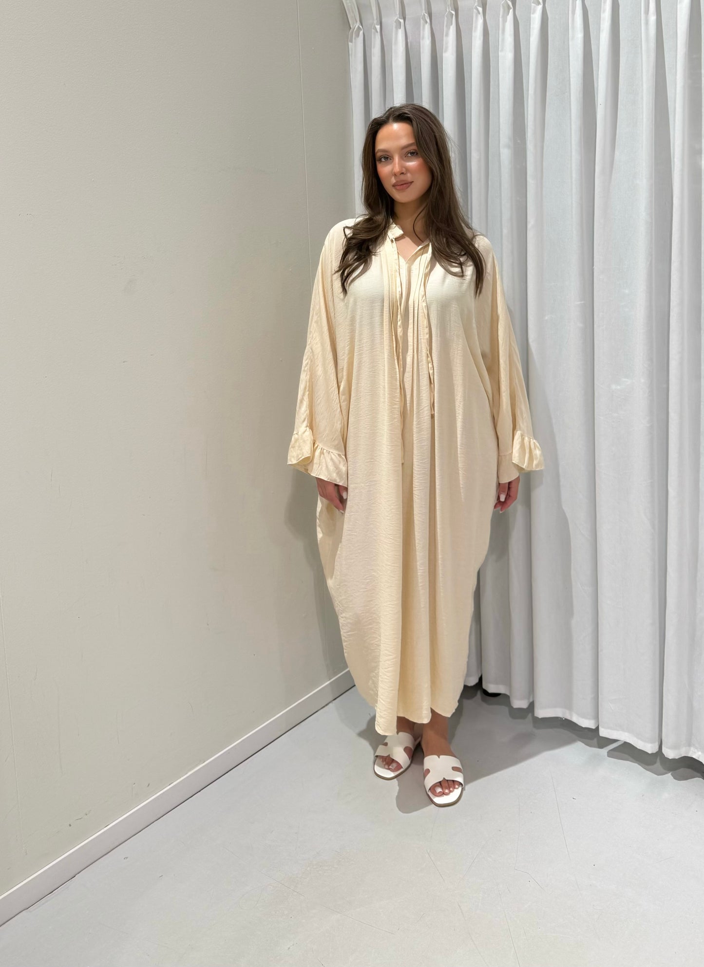 Alana dress beige