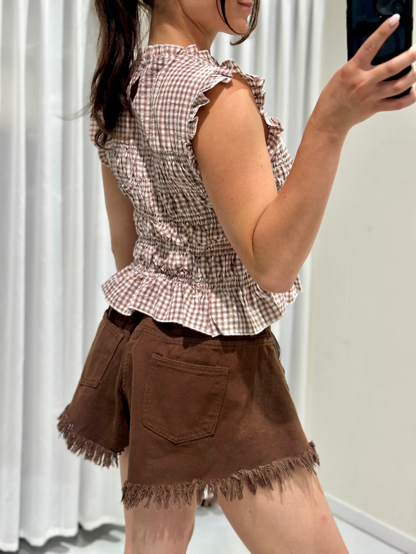 Poppy short brown