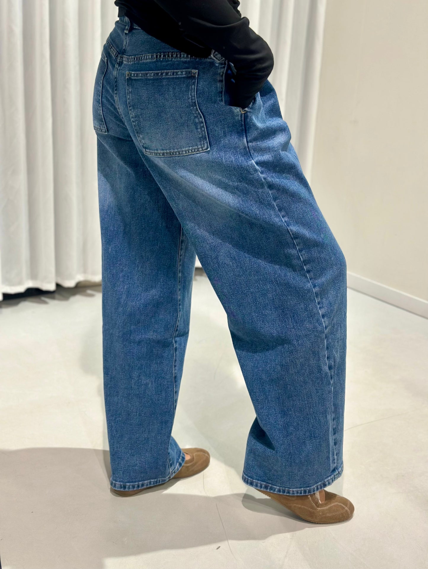 Ava jeans