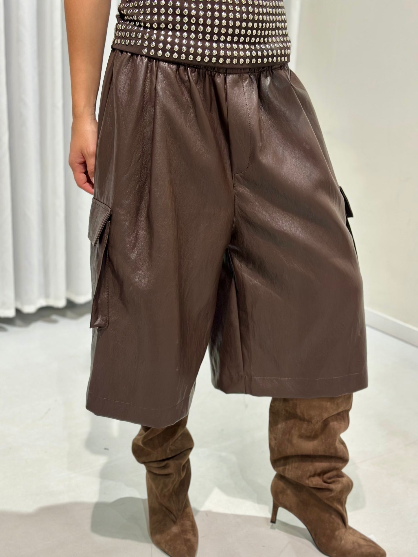 Waya jort brown