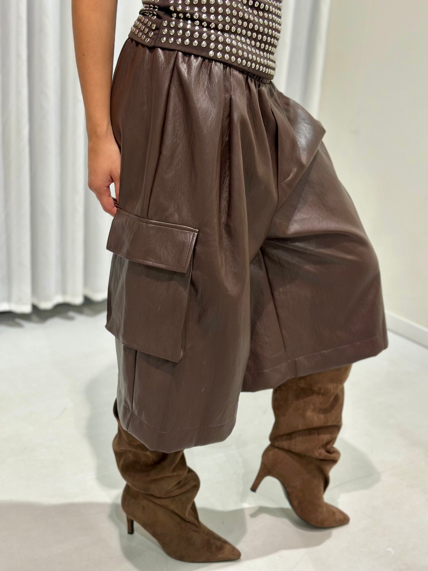 Waya jort brown