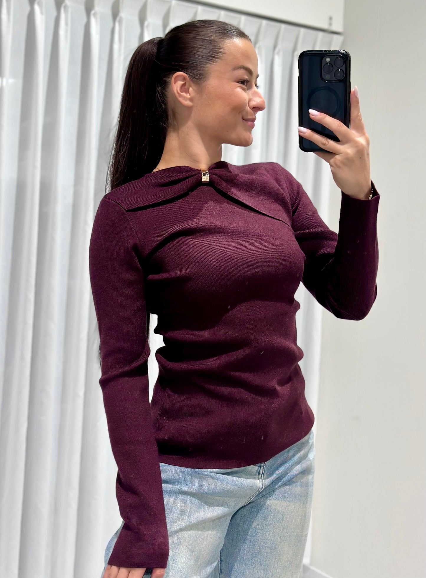 Rihanna top burgundy