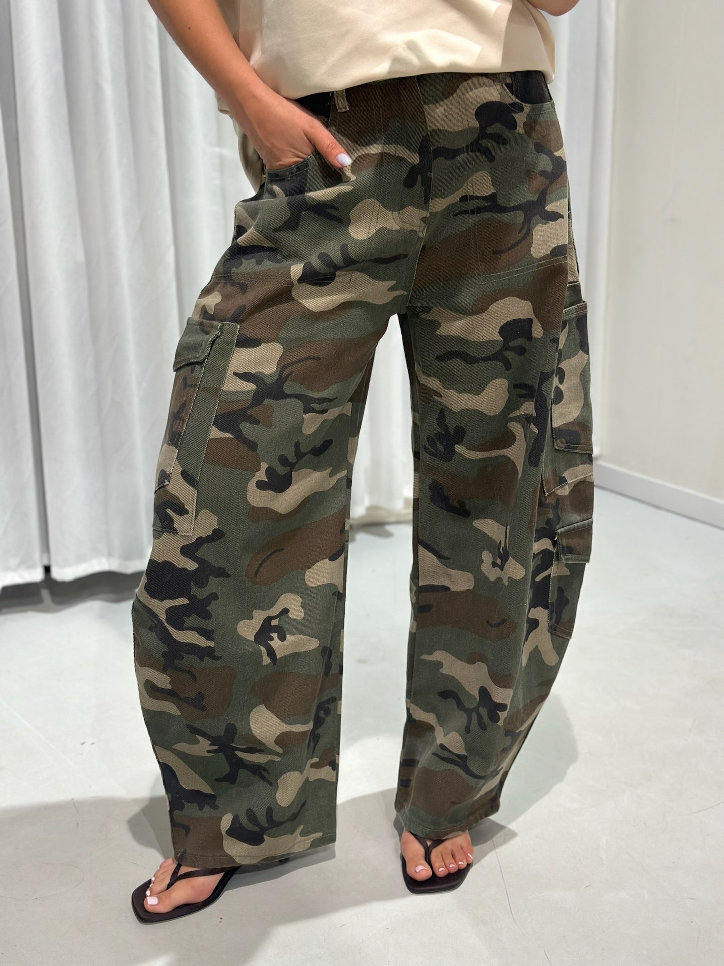 Chantal camo pants