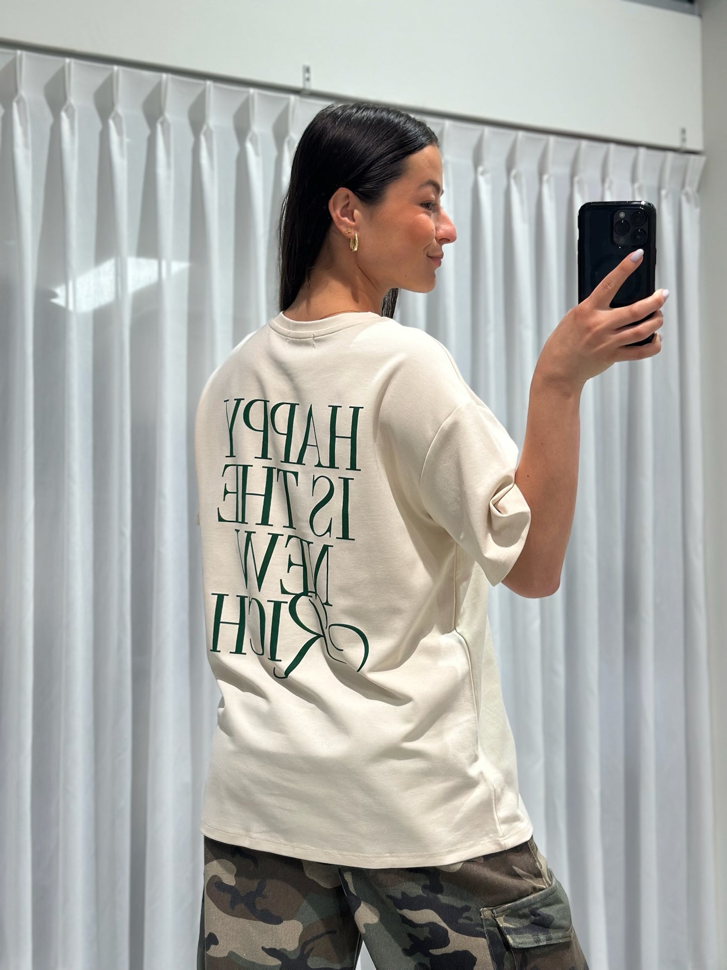 Happy rich tee