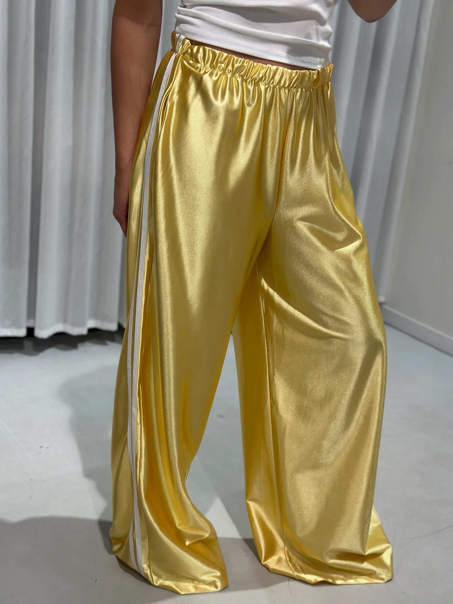 Kira pants yellow