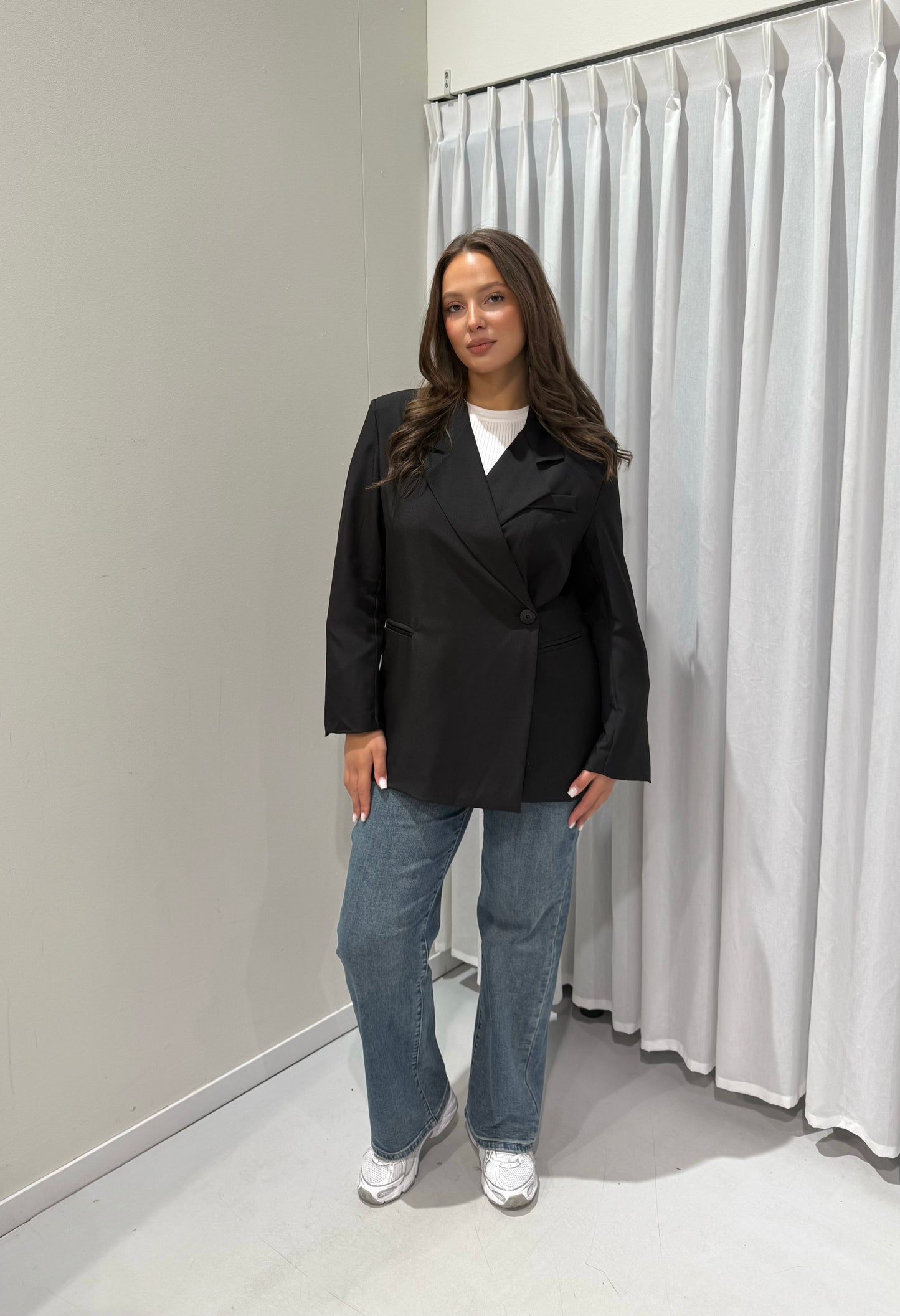 Nina blazer black
