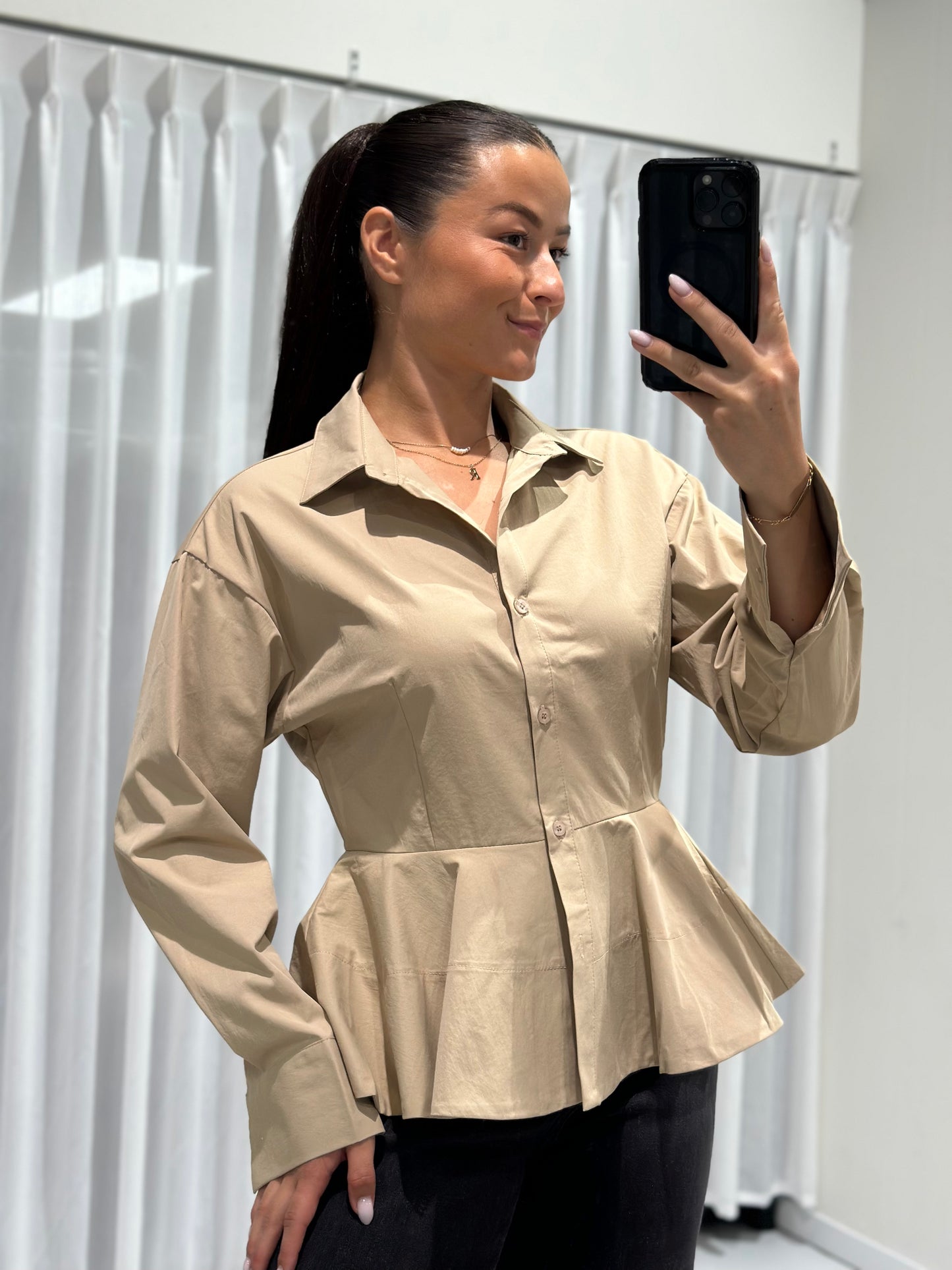 Rita blouse taupe