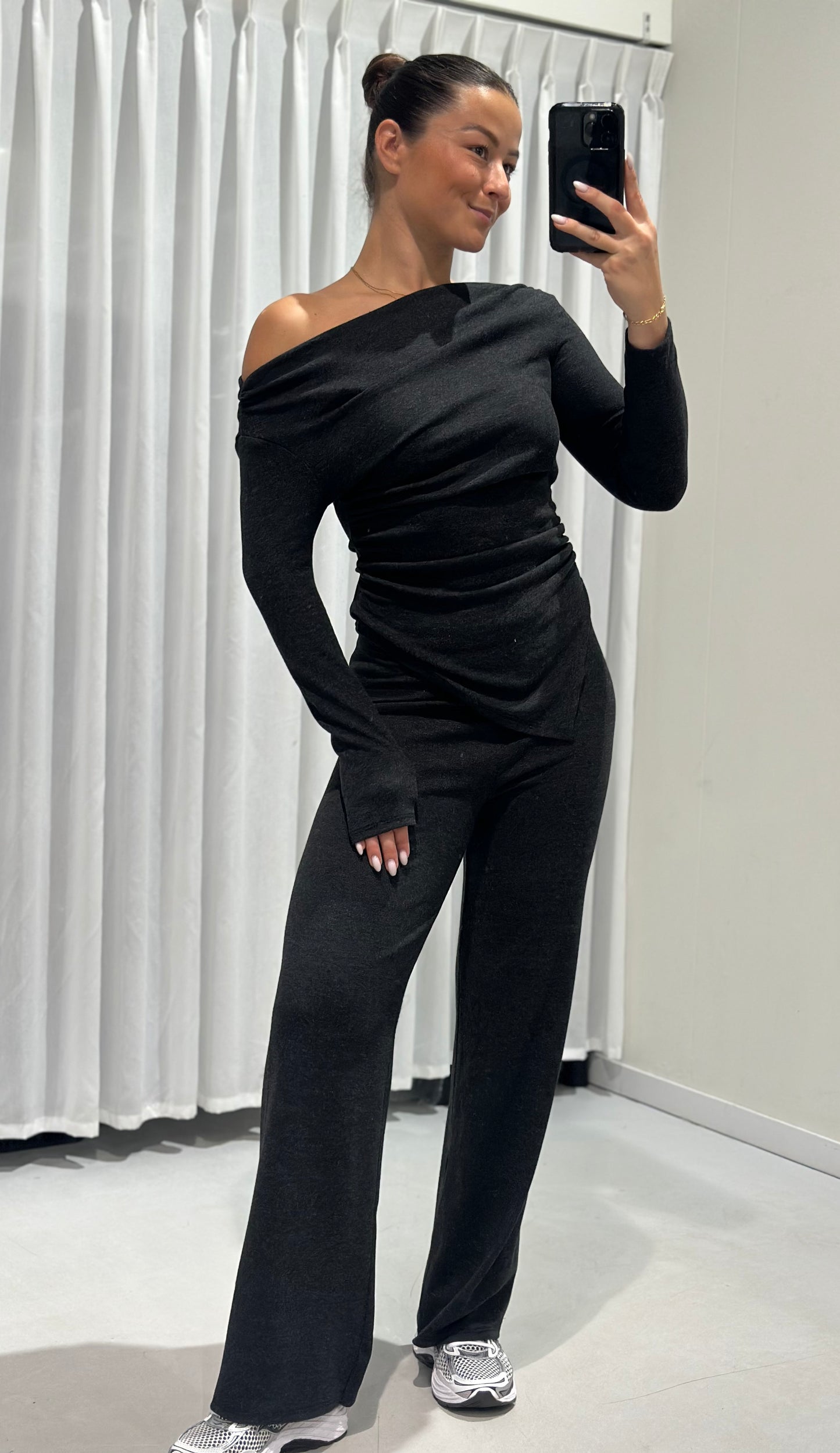Livia 2 piece set black