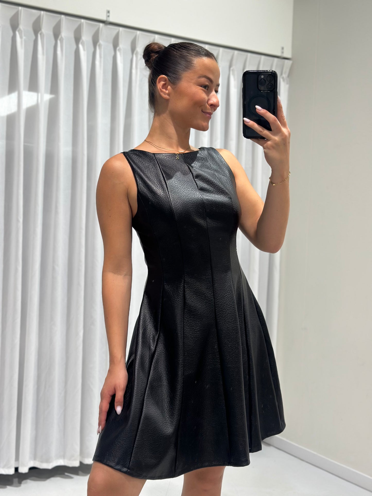Lonneke dress black