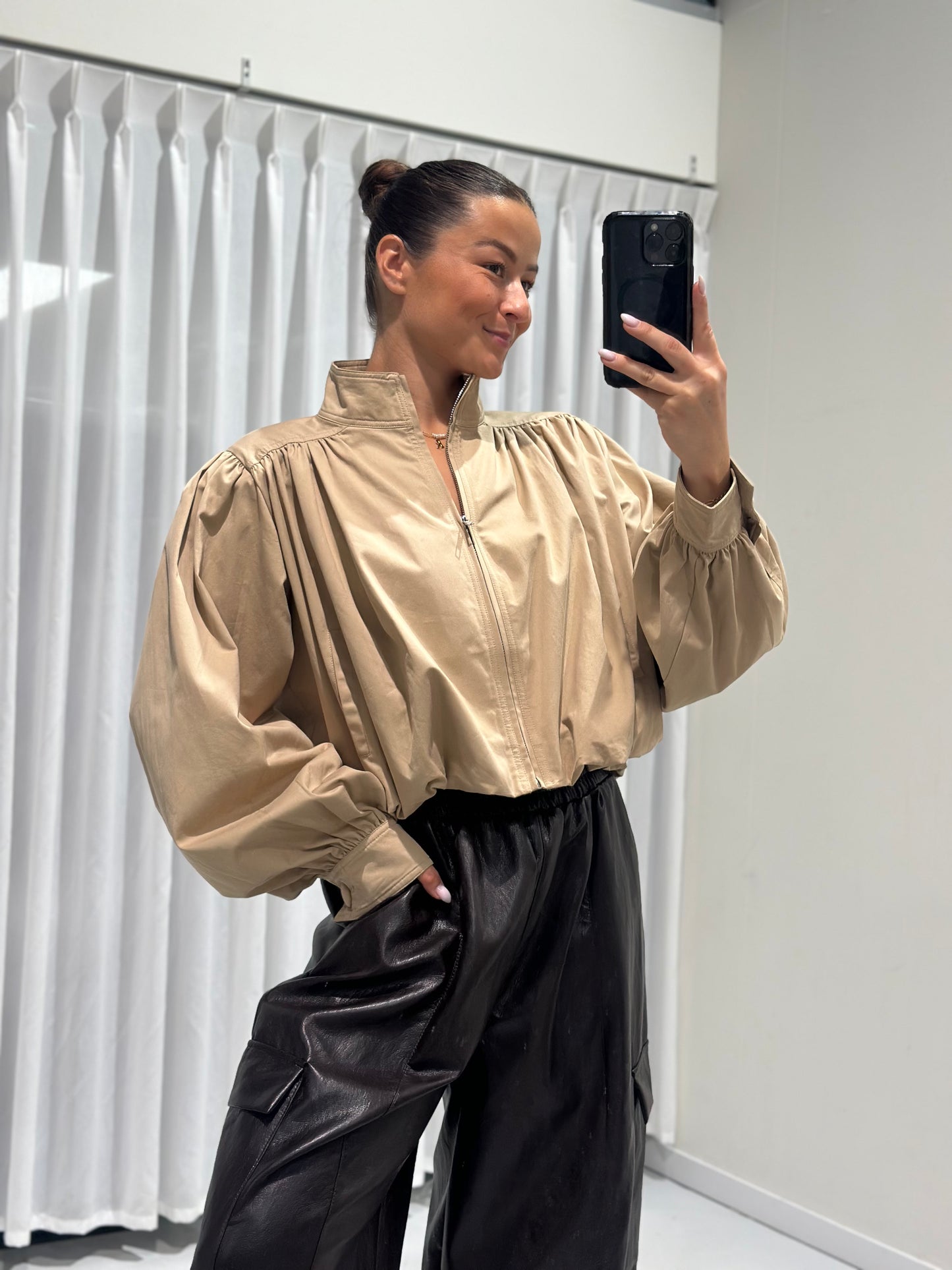 Oona jacket taupe