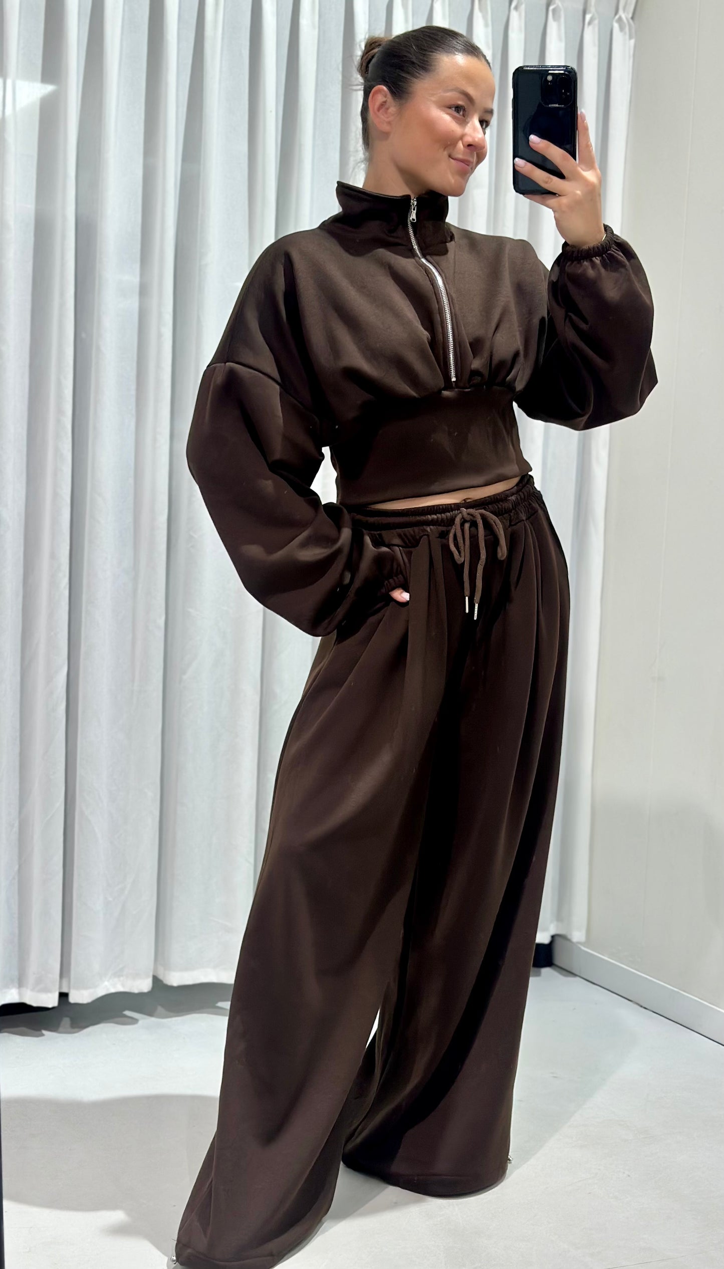 Ashley 2 piece set brown
