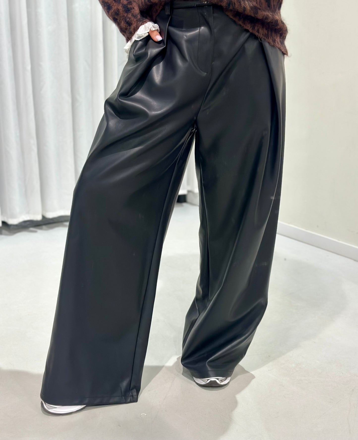 Hanna pants black