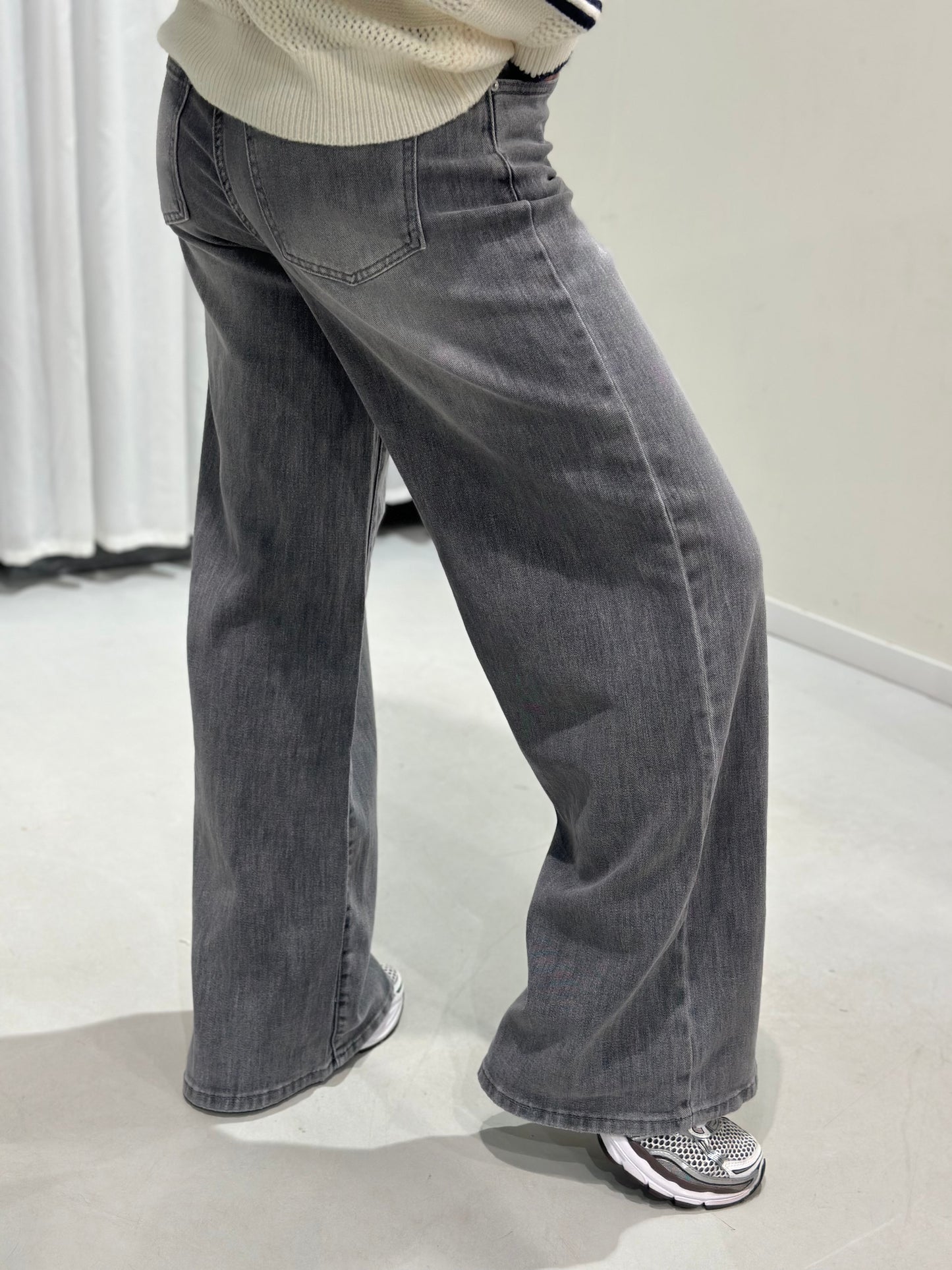 Juul jeans grey